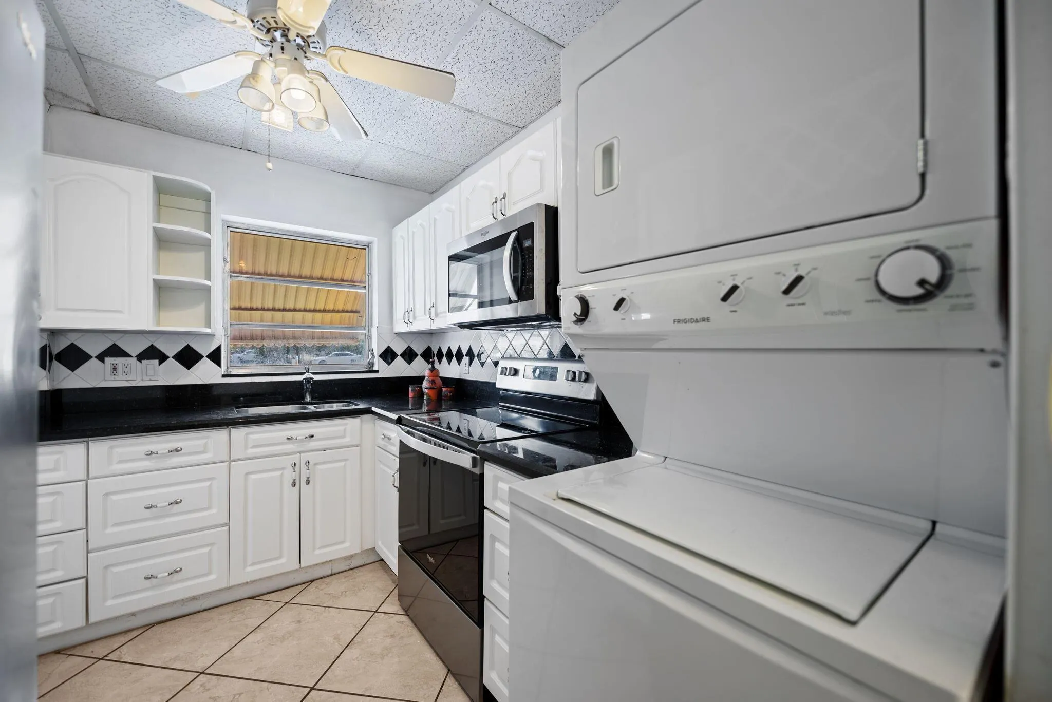2040 NW 81st Avenue, #111