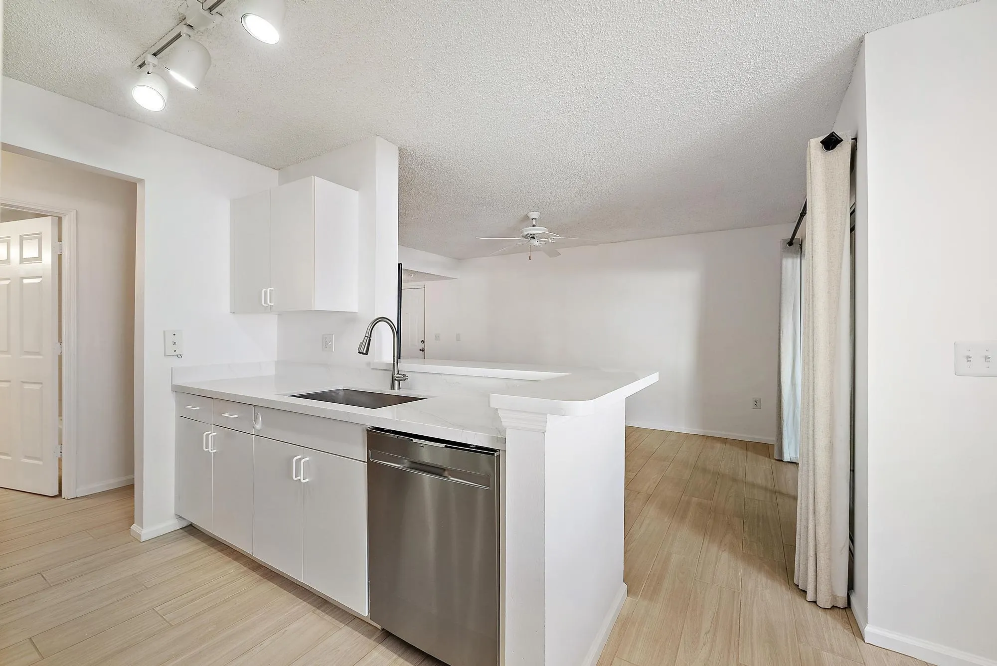 272 Village Boulevard, #7111