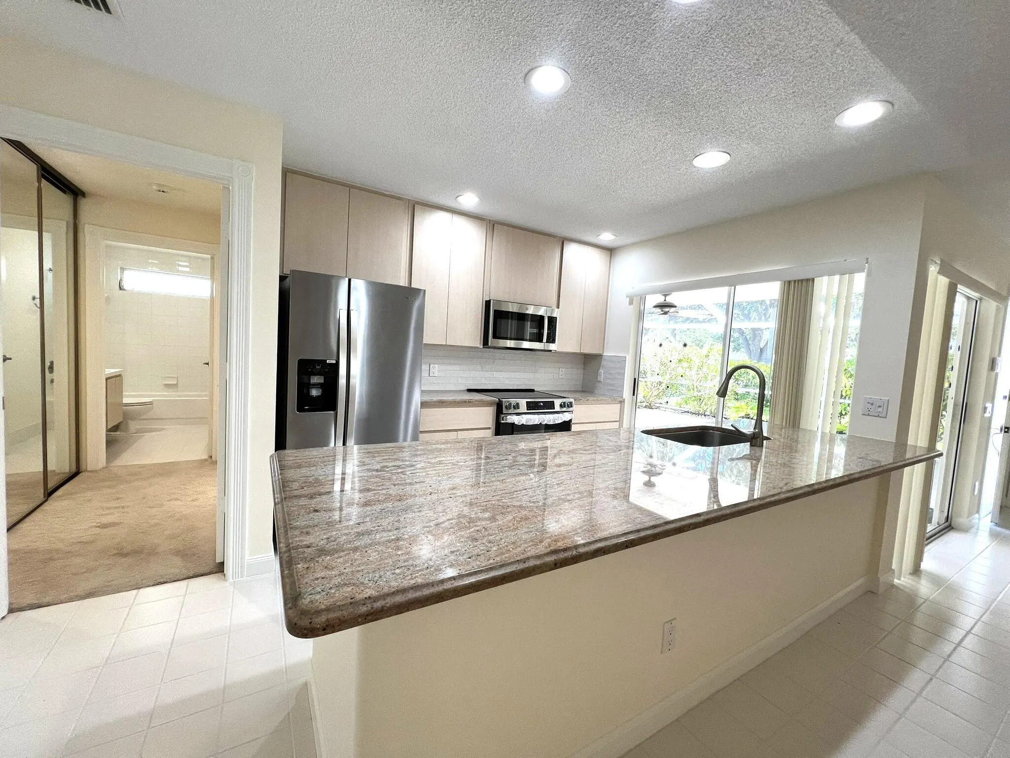 6002 Red Oak Court