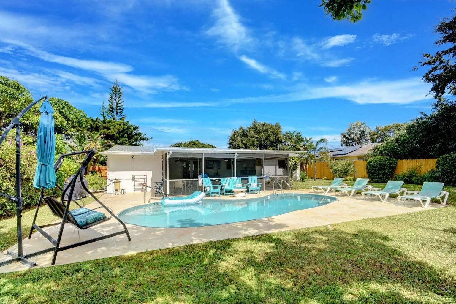 814 W Kalmia Drive