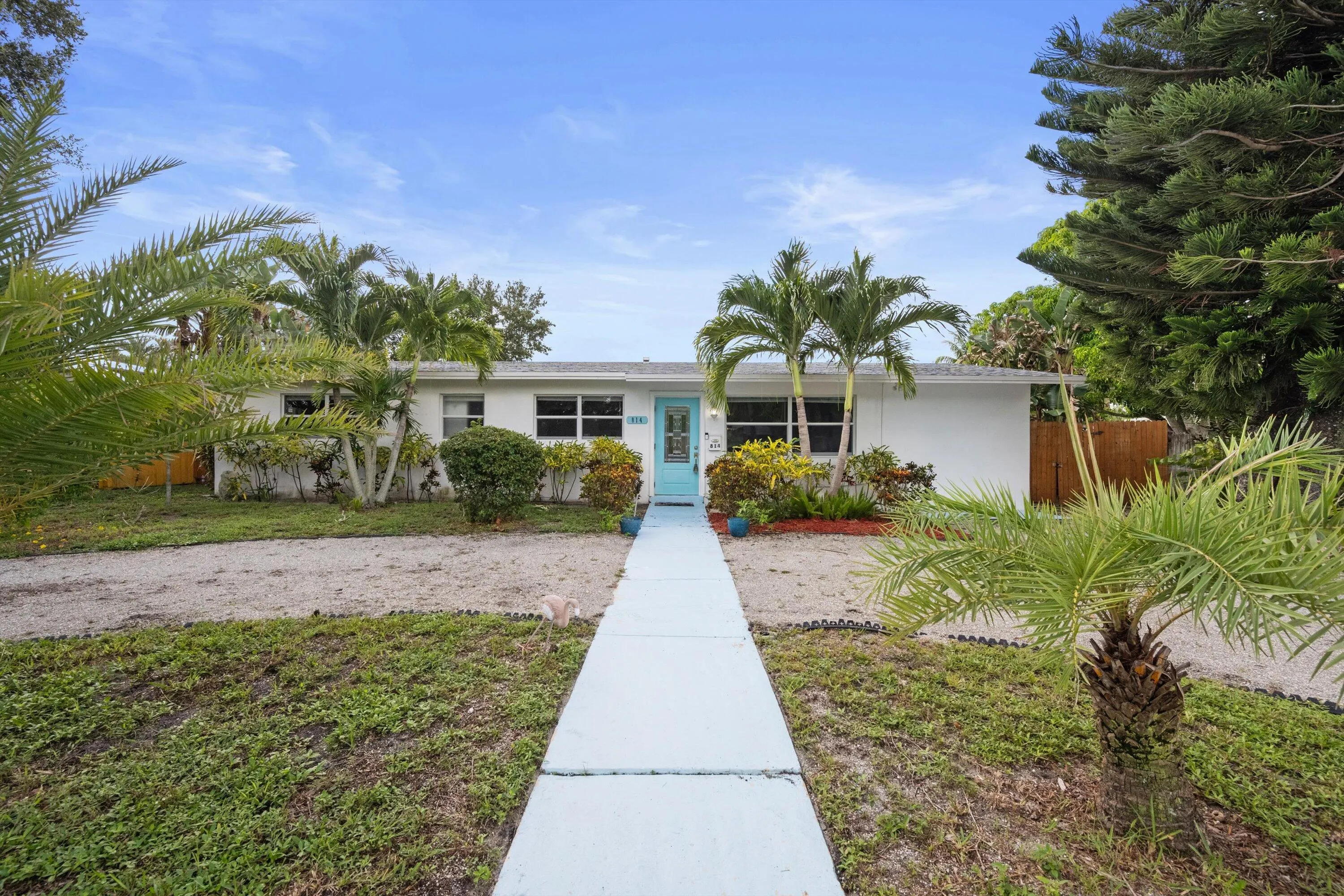 814 W Kalmia Drive