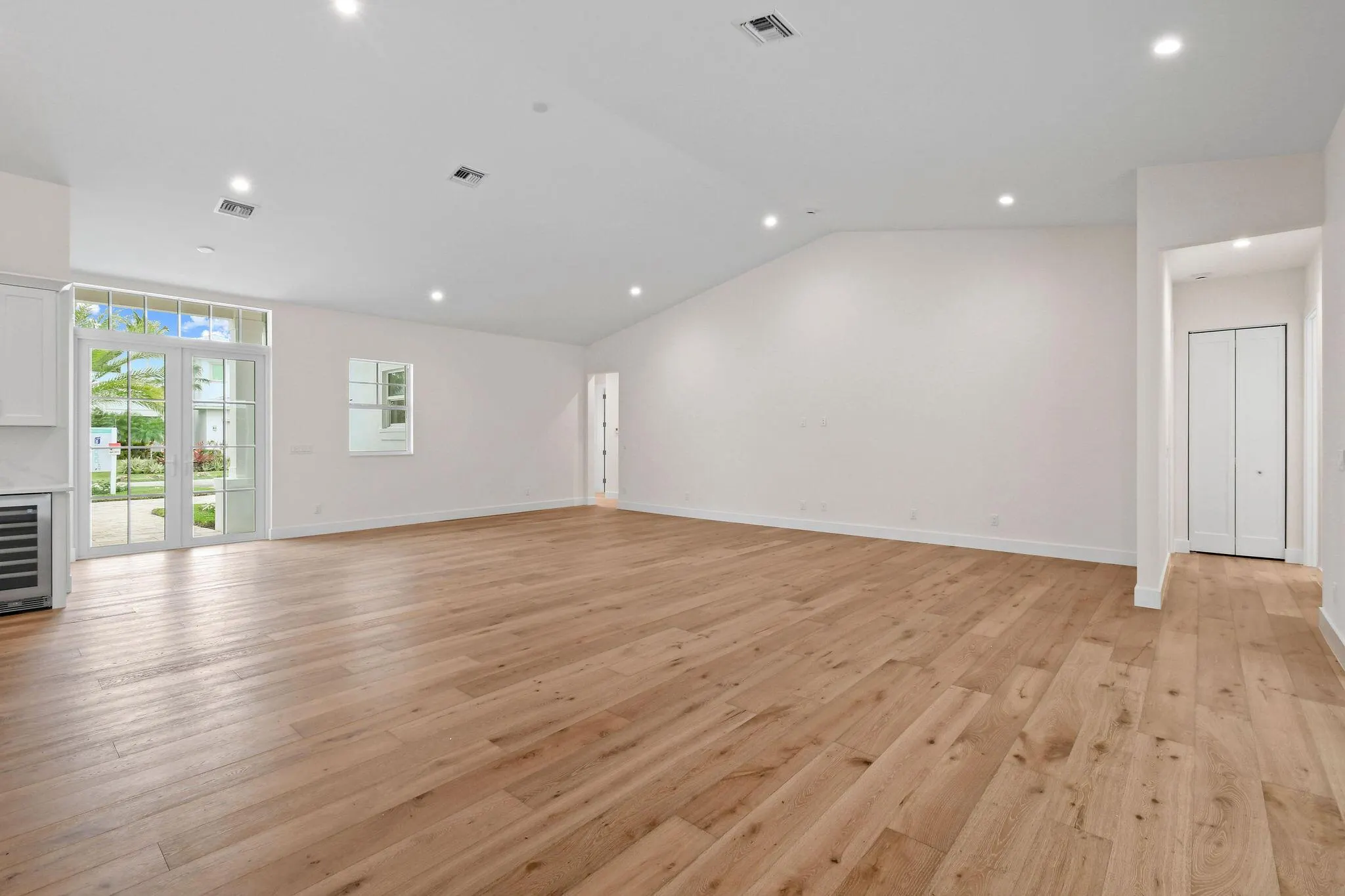 3367 Cove Road