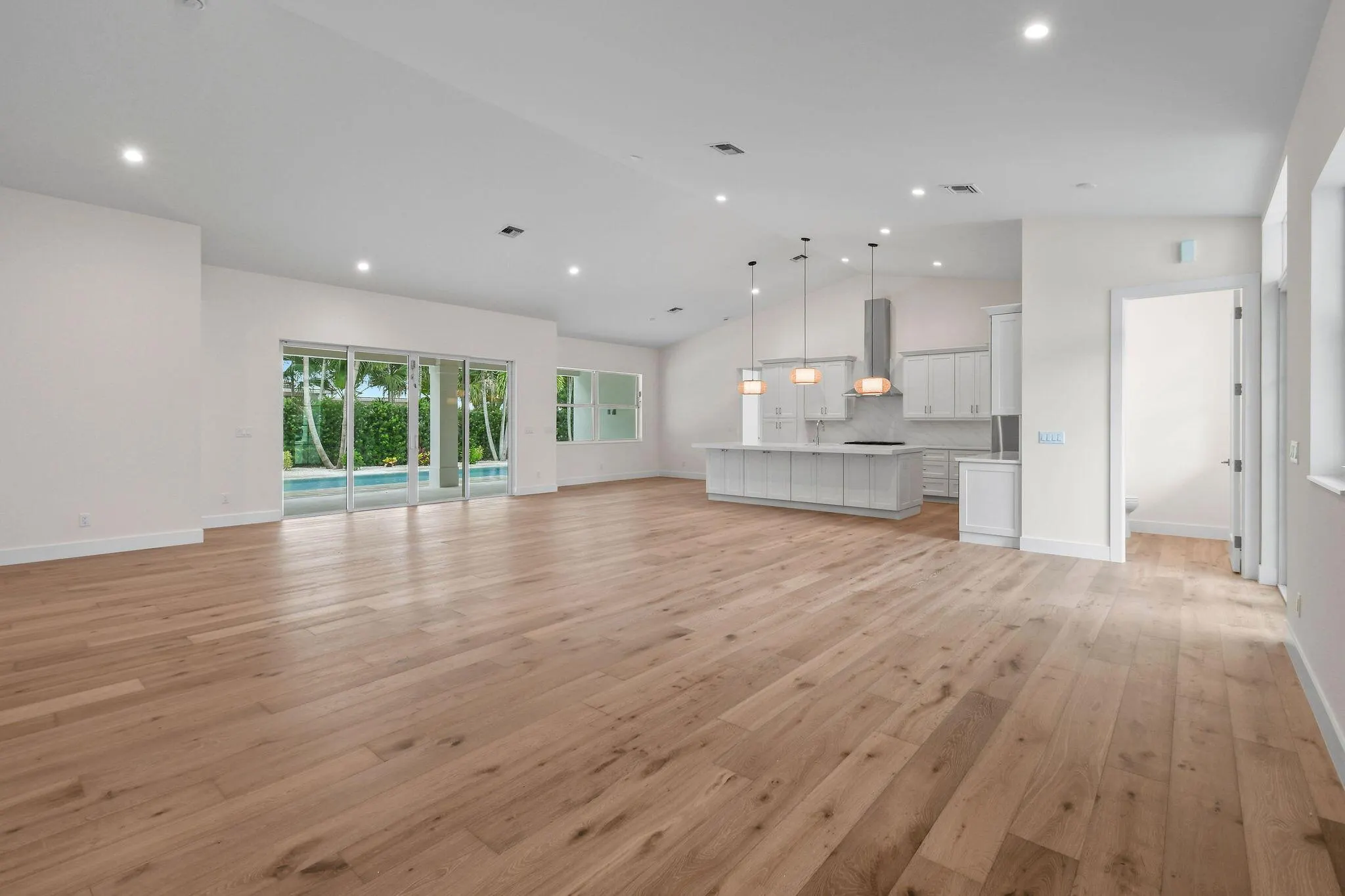 3367 Cove Road