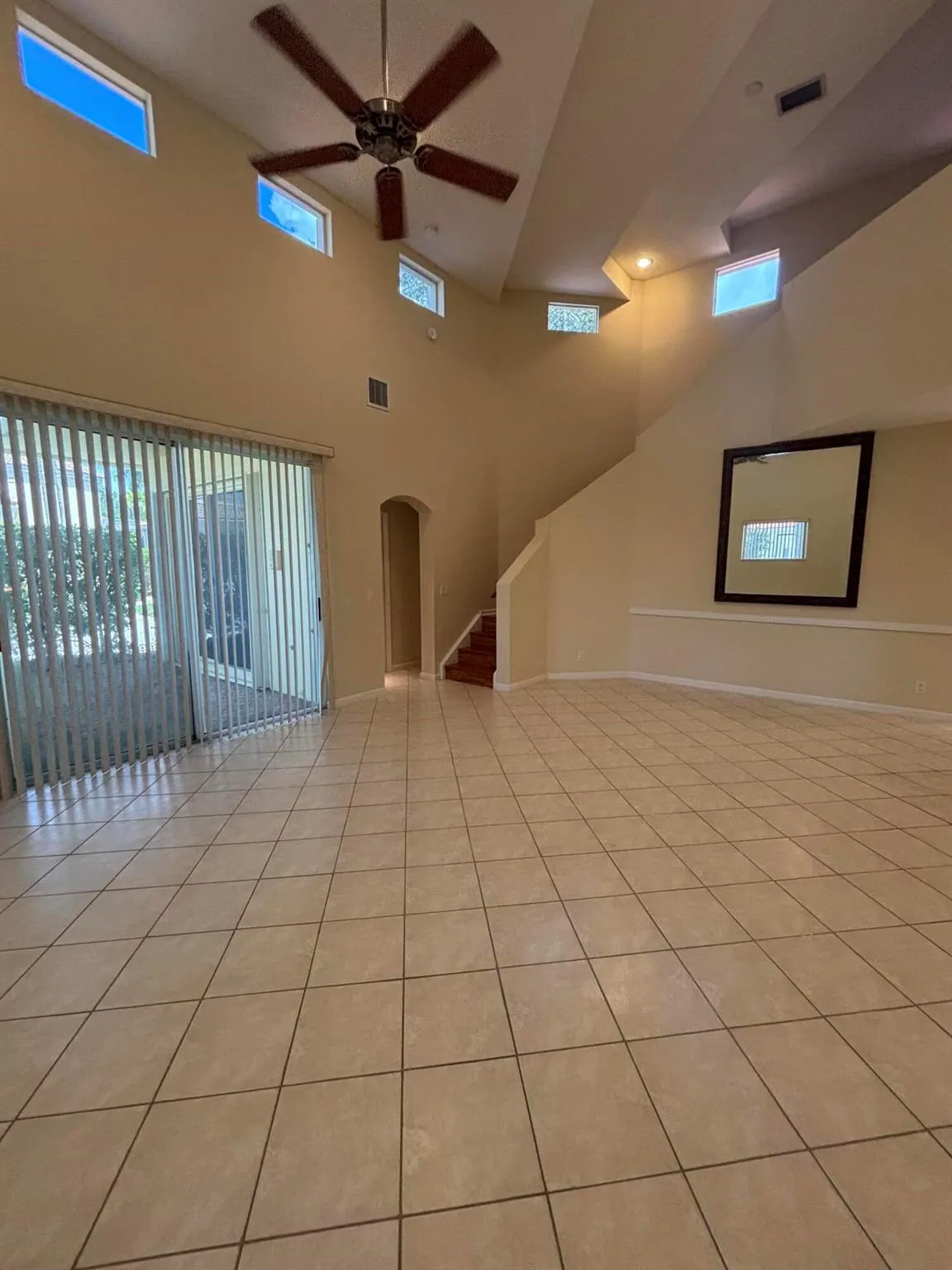 10100 Larkspur Lane