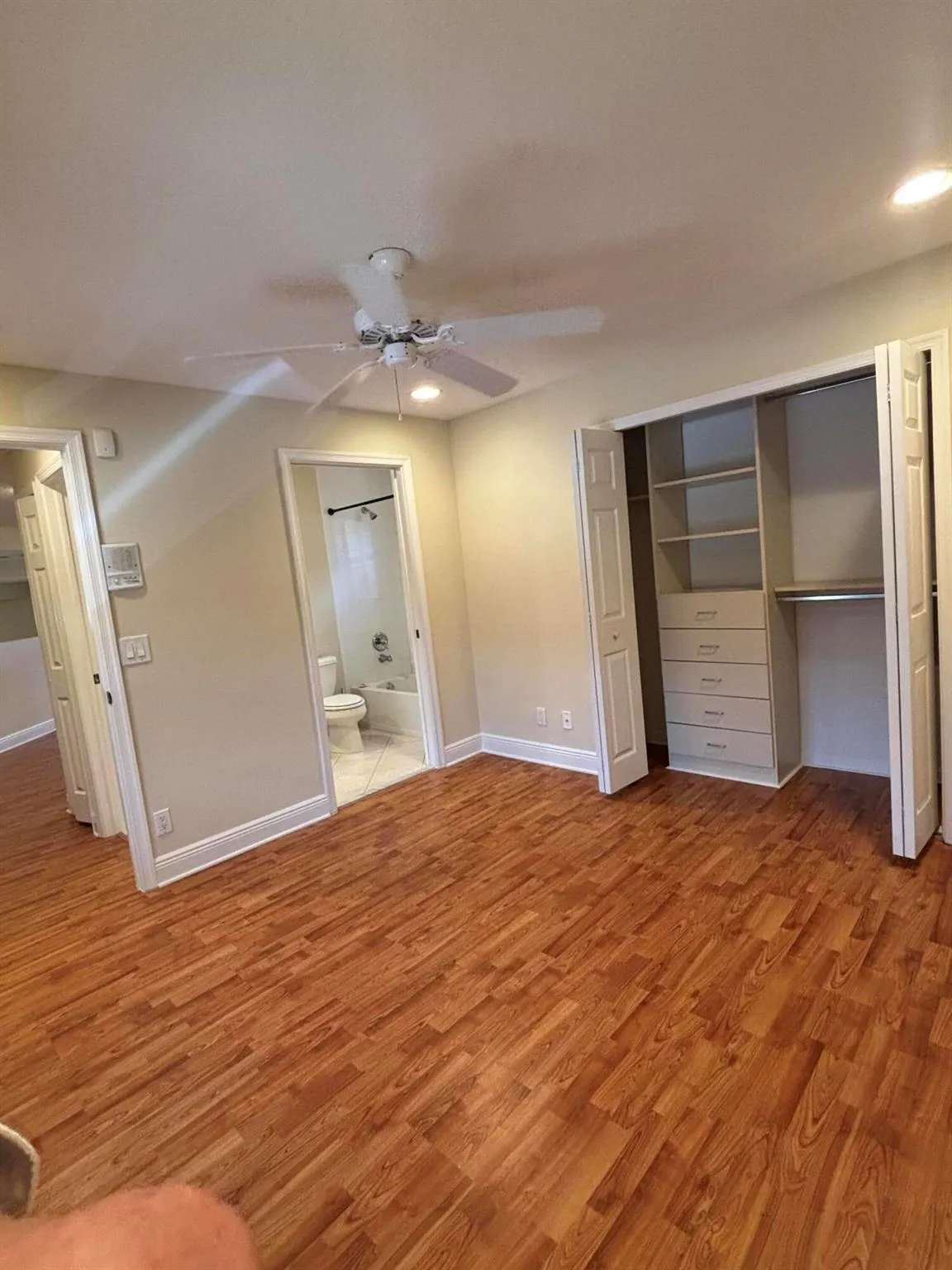 10100 Larkspur Lane