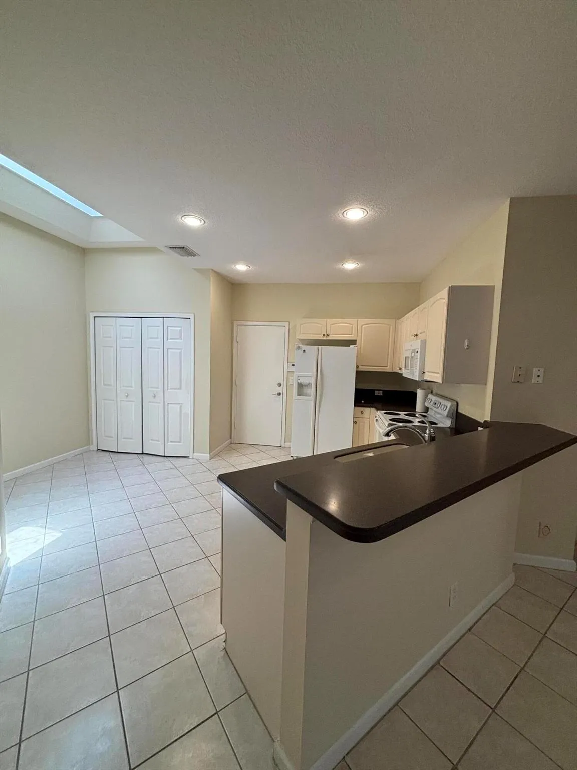 10100 Larkspur Lane