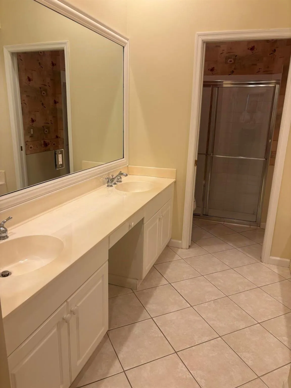 10100 Larkspur Lane