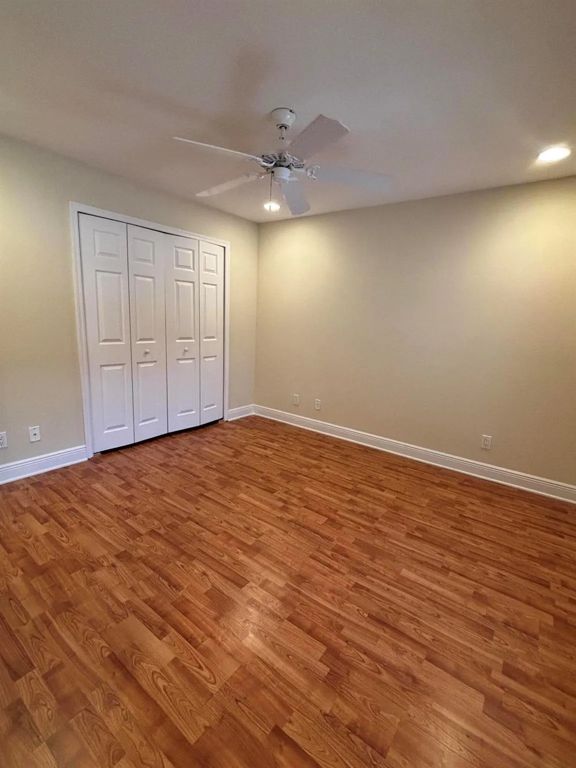 10100 Larkspur Lane