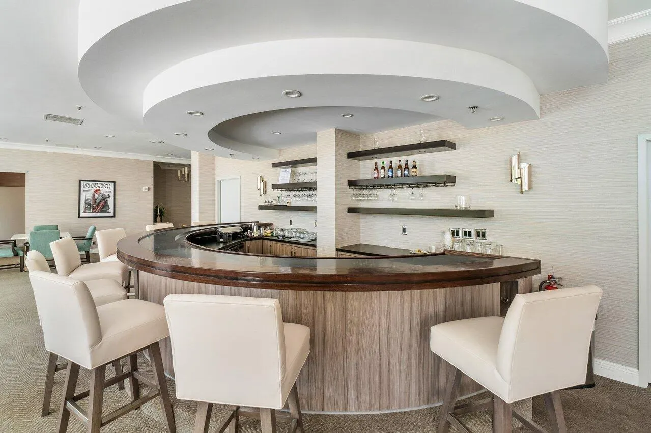2480 Presidential Way, #603