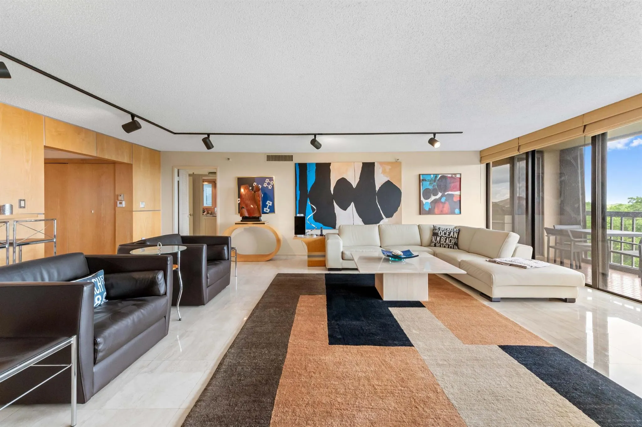 2480 Presidential Way, #603