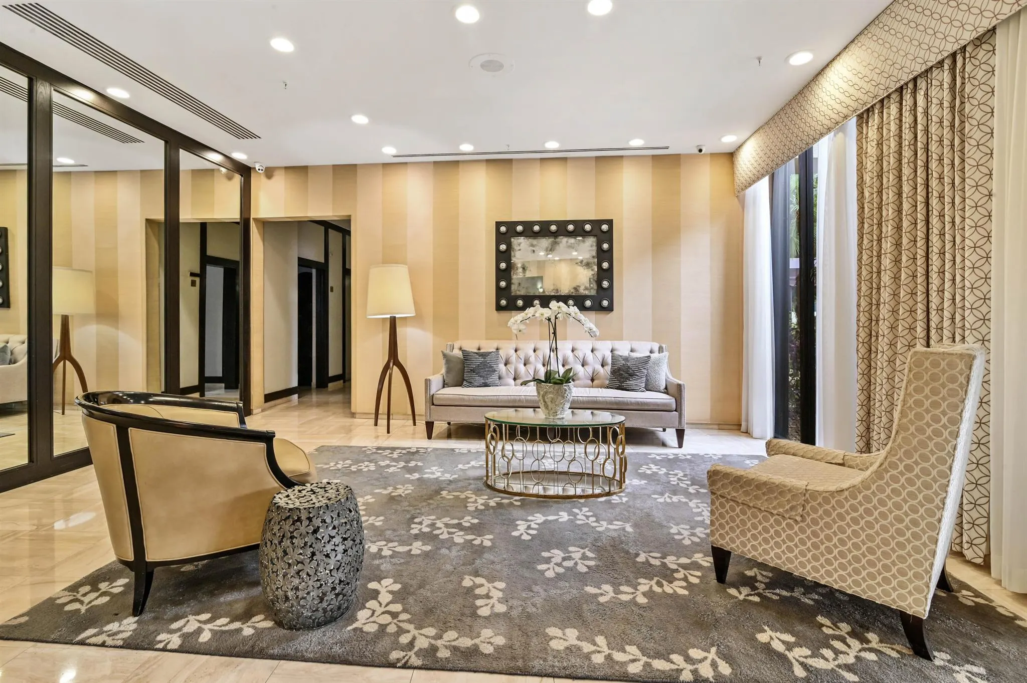 2480 Presidential Way, #603