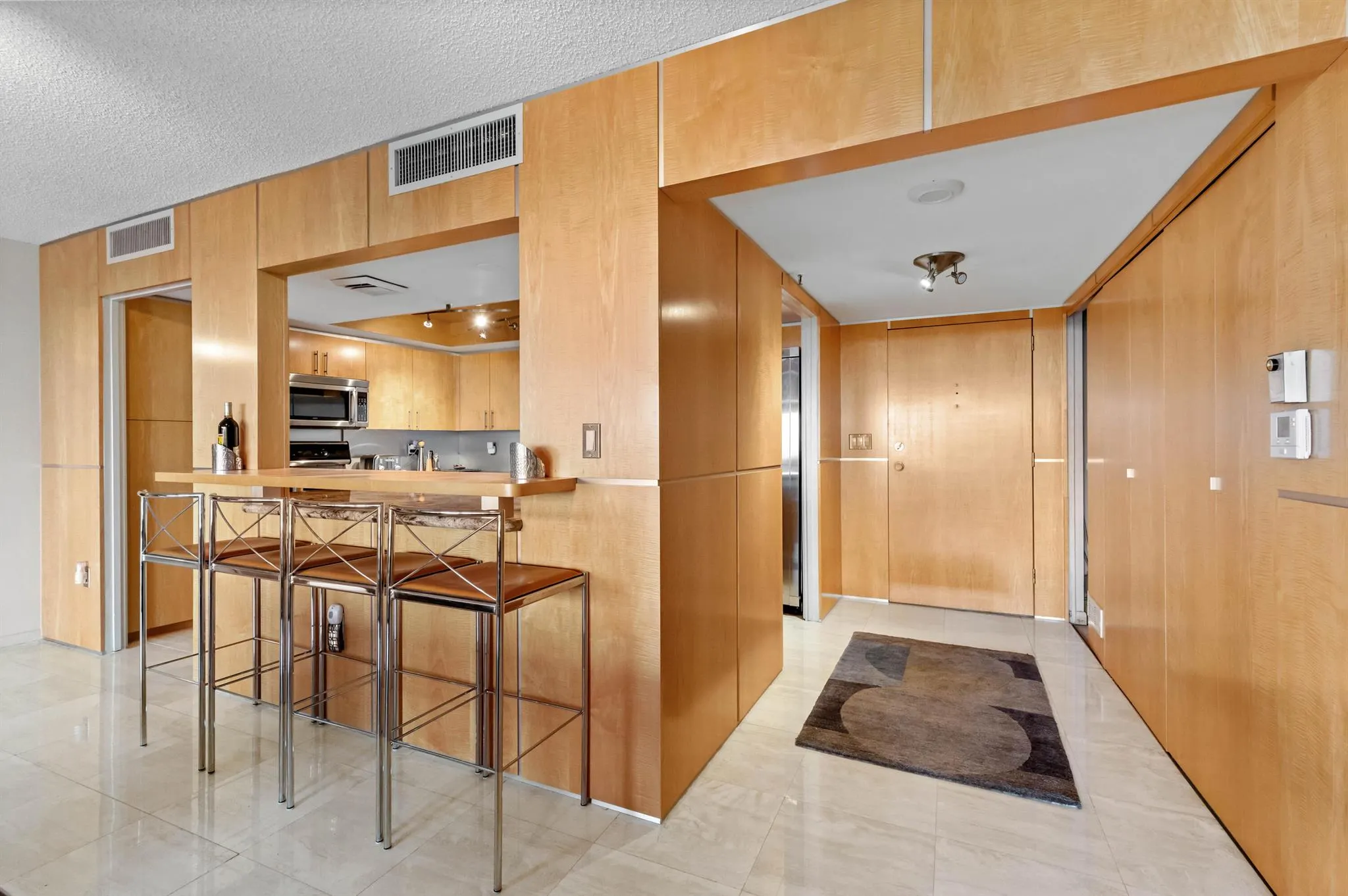 2480 Presidential Way, #603