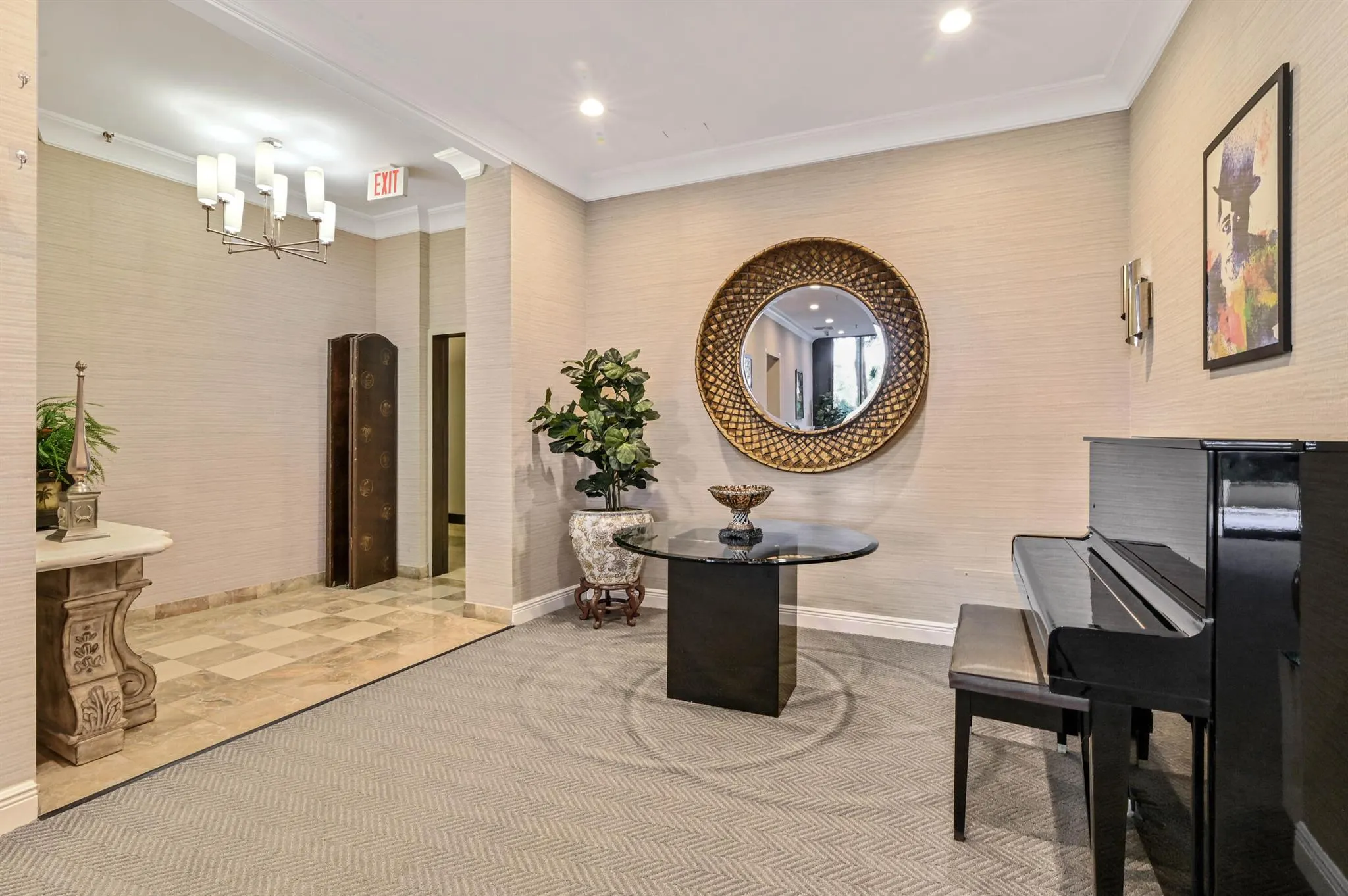 2480 Presidential Way, #603