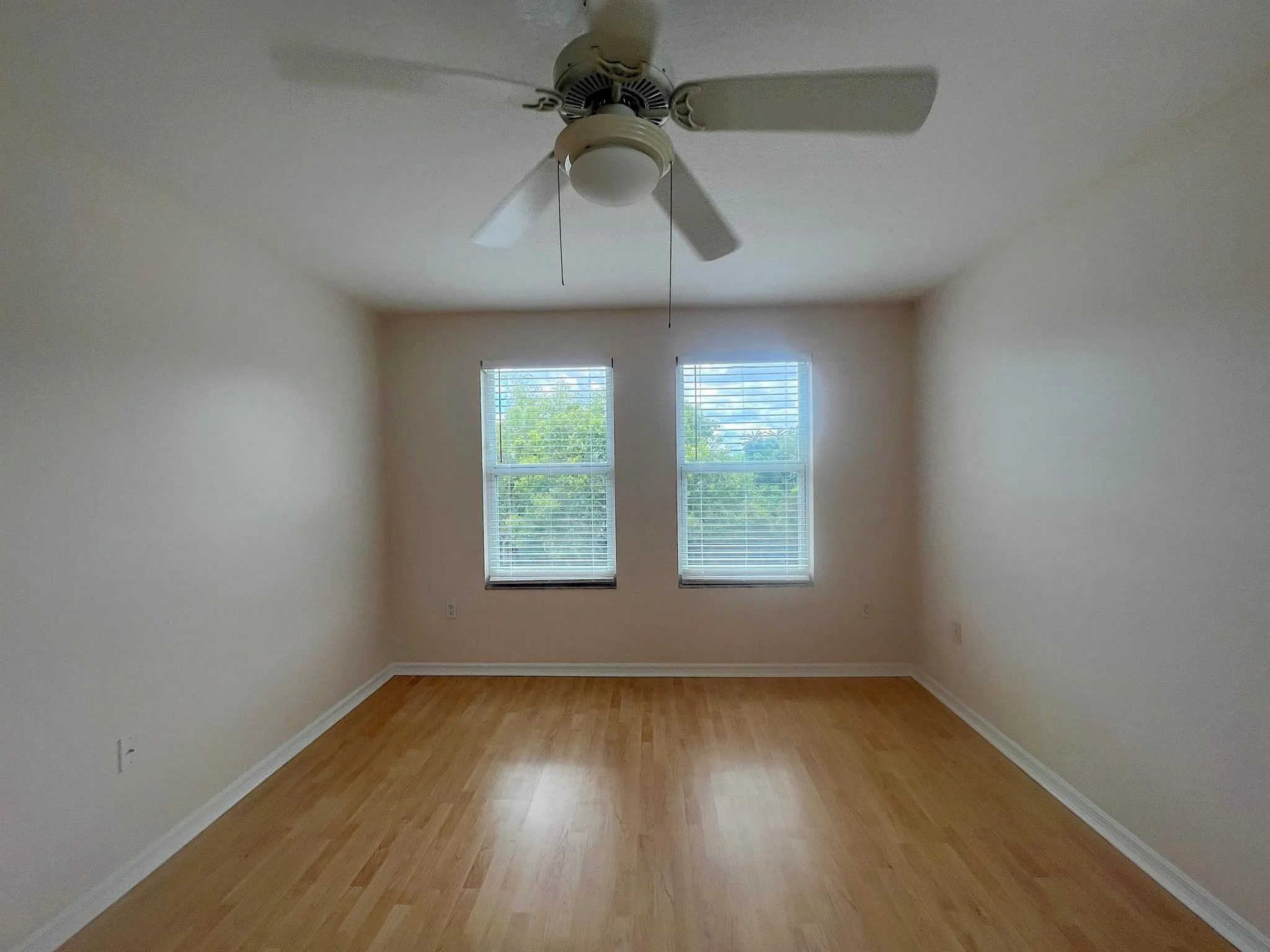 917 Villa Circle, #917