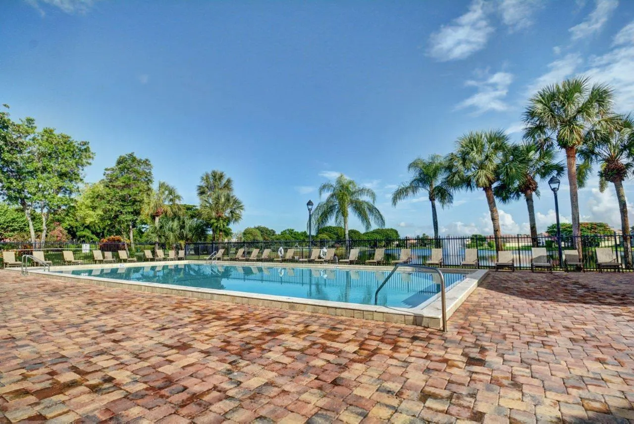 10872 Tamoron Lane
