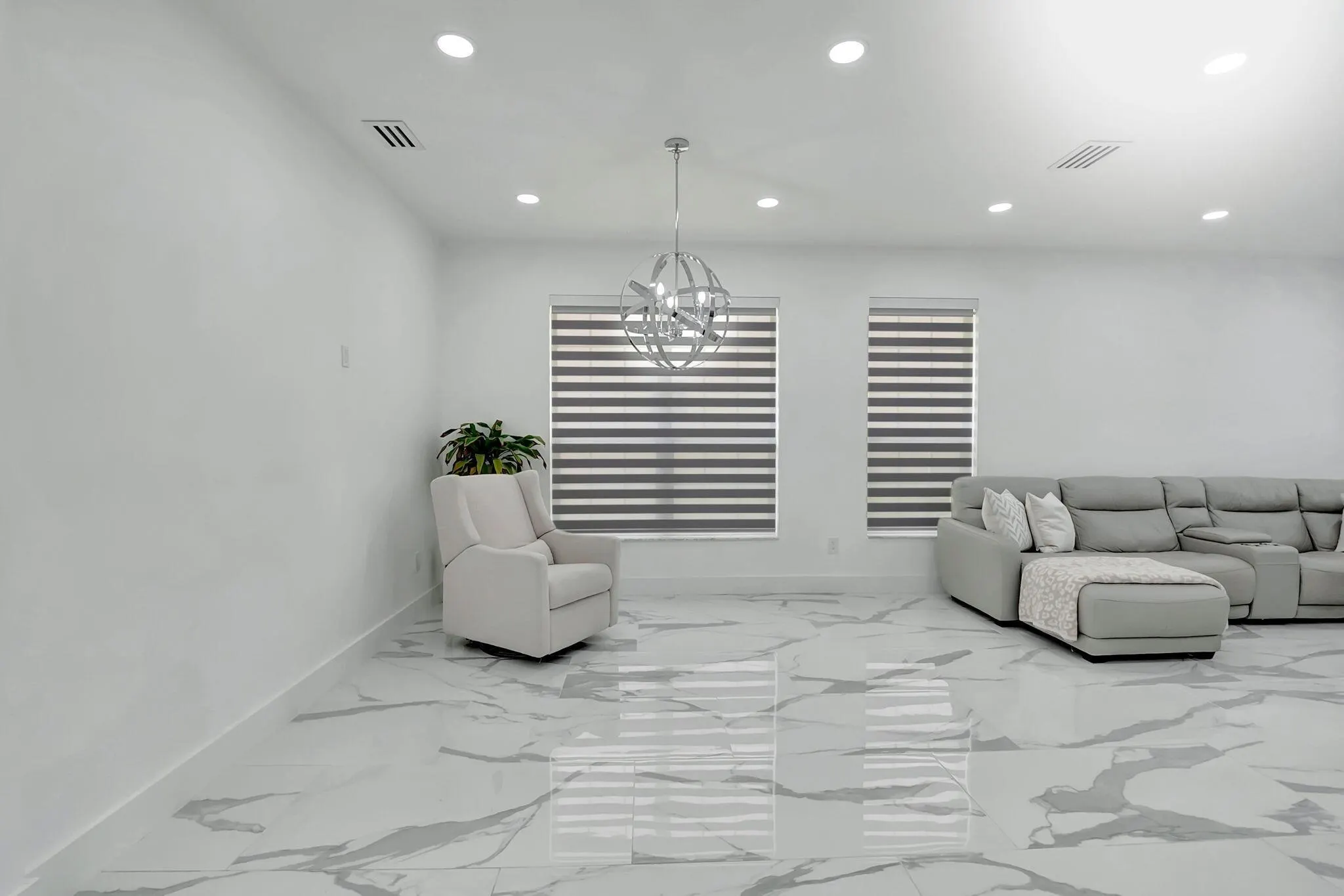 10872 Tamoron Lane