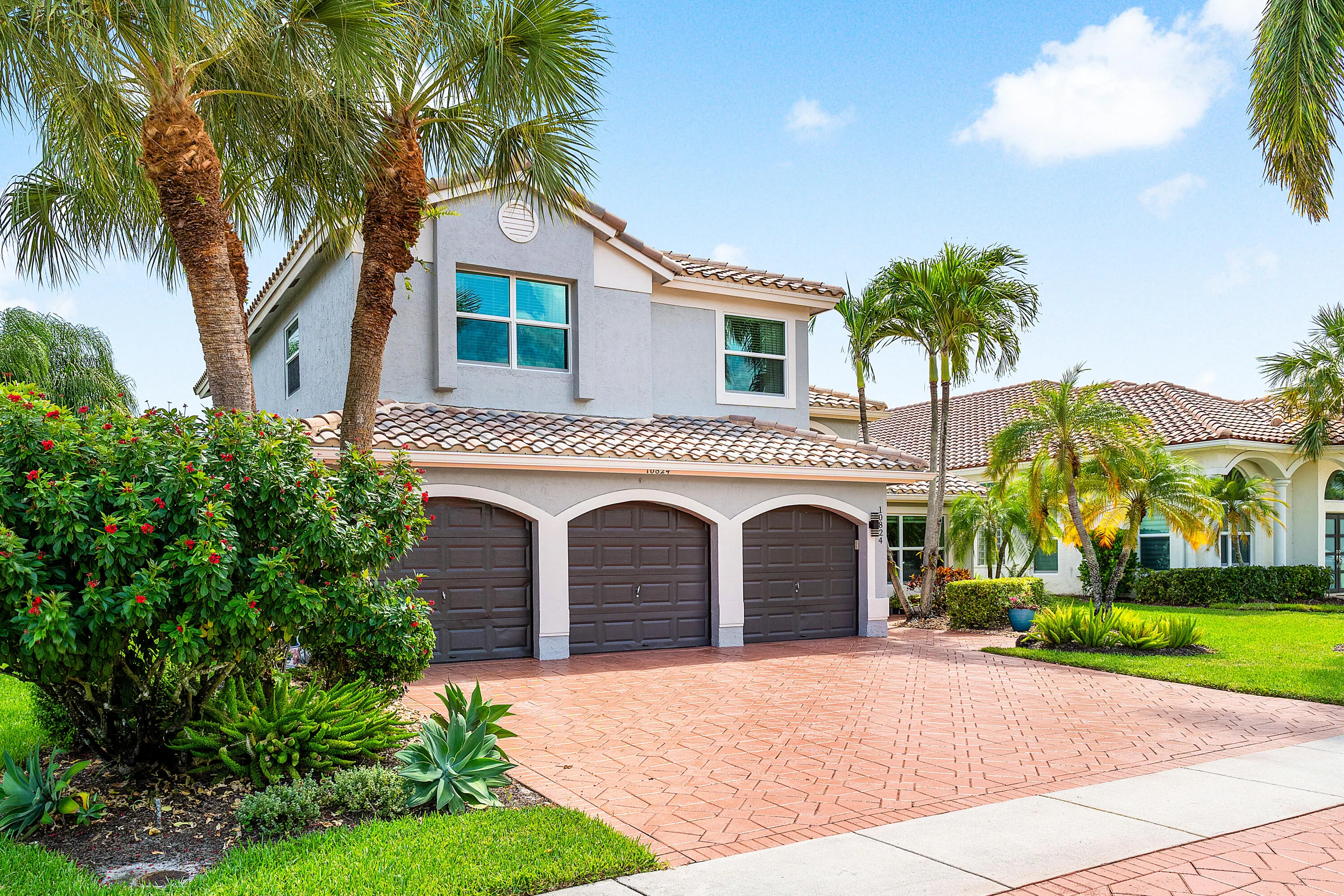 10824 Tea Olive Lane