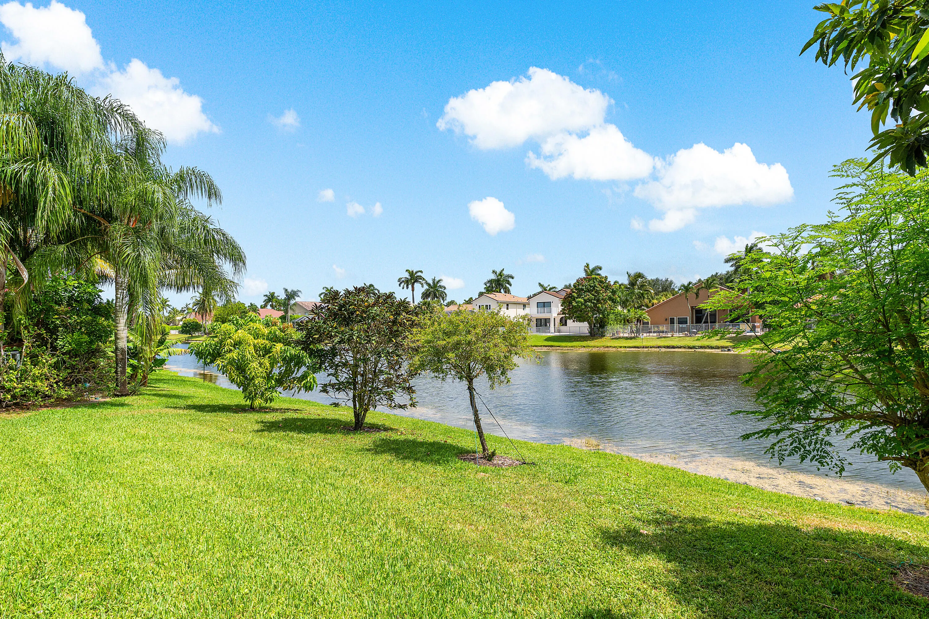 10824 Tea Olive Lane