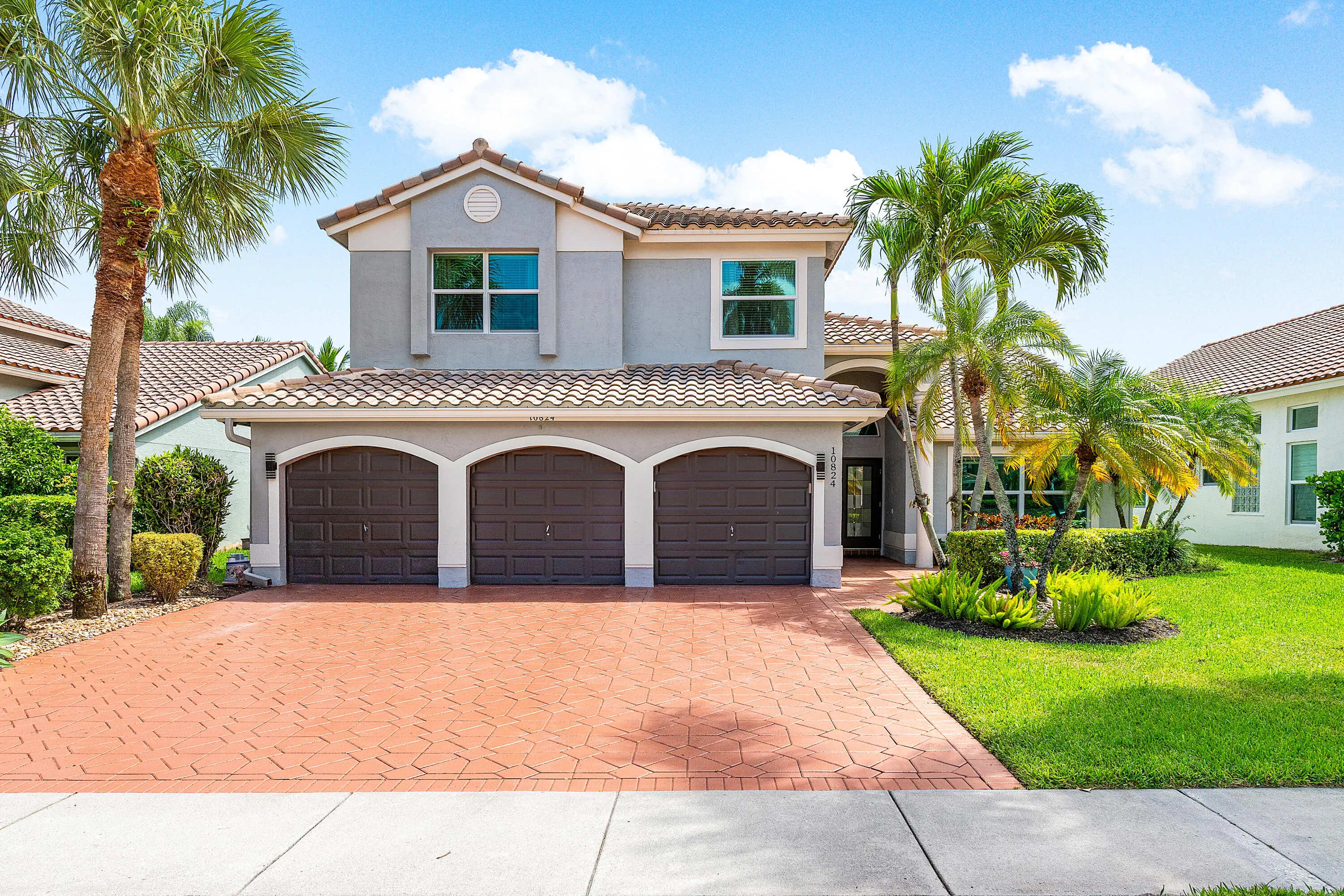 10824 Tea Olive Lane