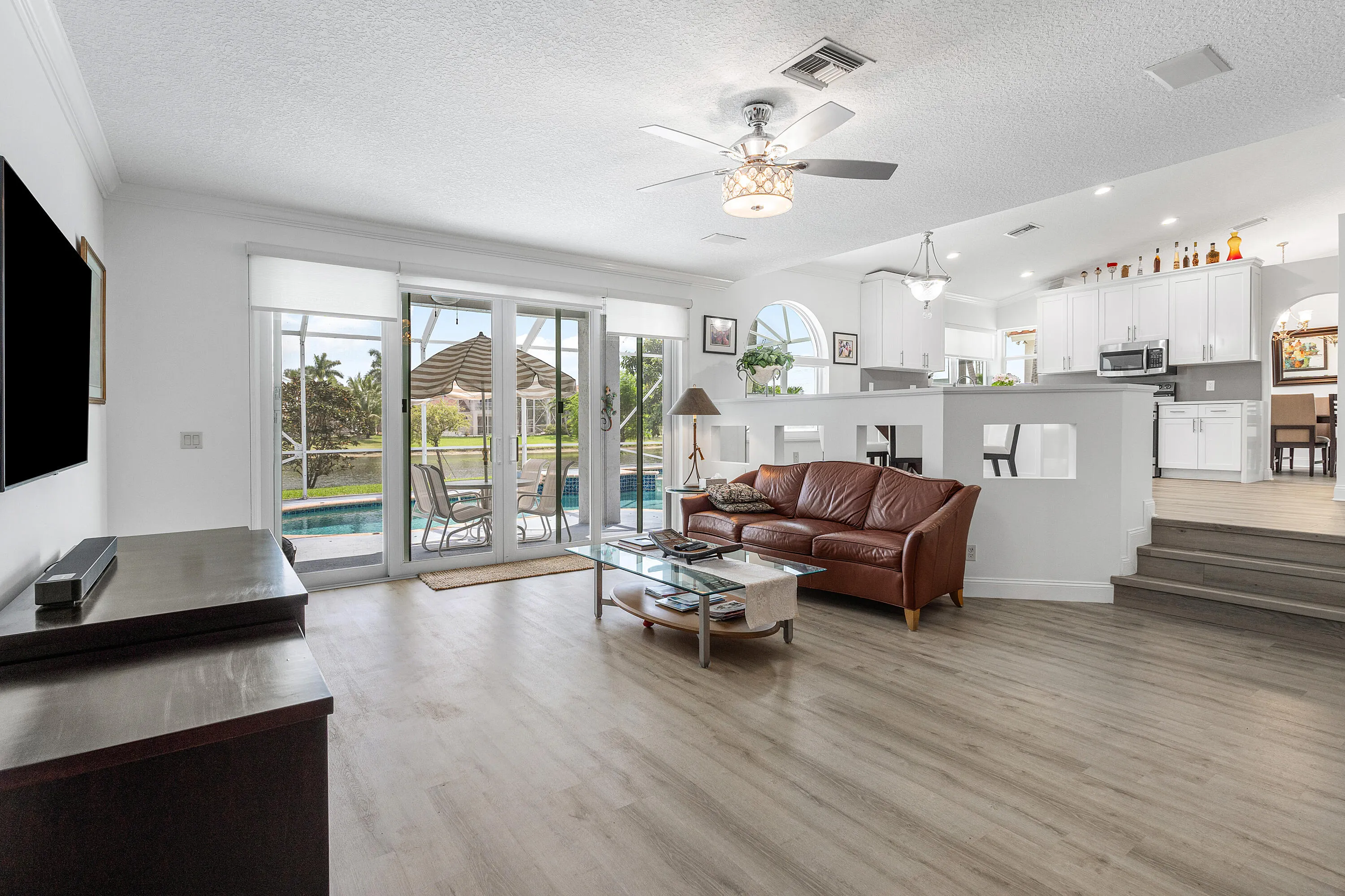 10824 Tea Olive Lane