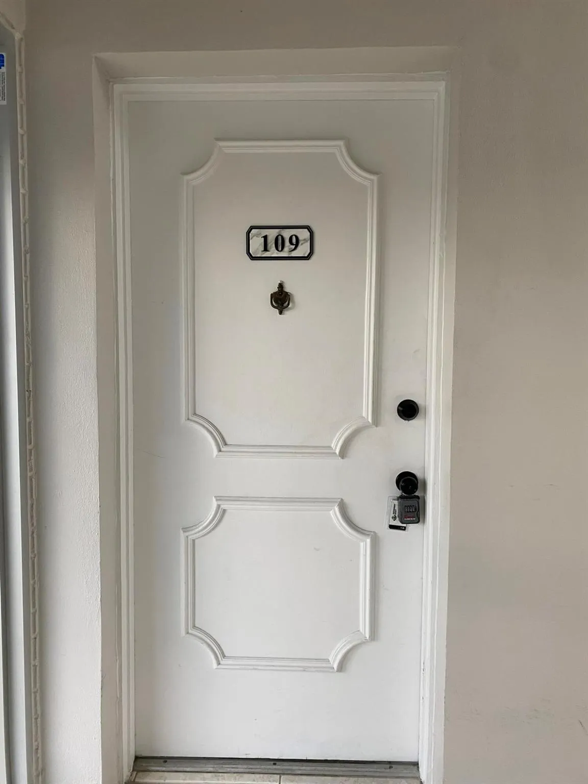 298 SW 6th Street, #109
