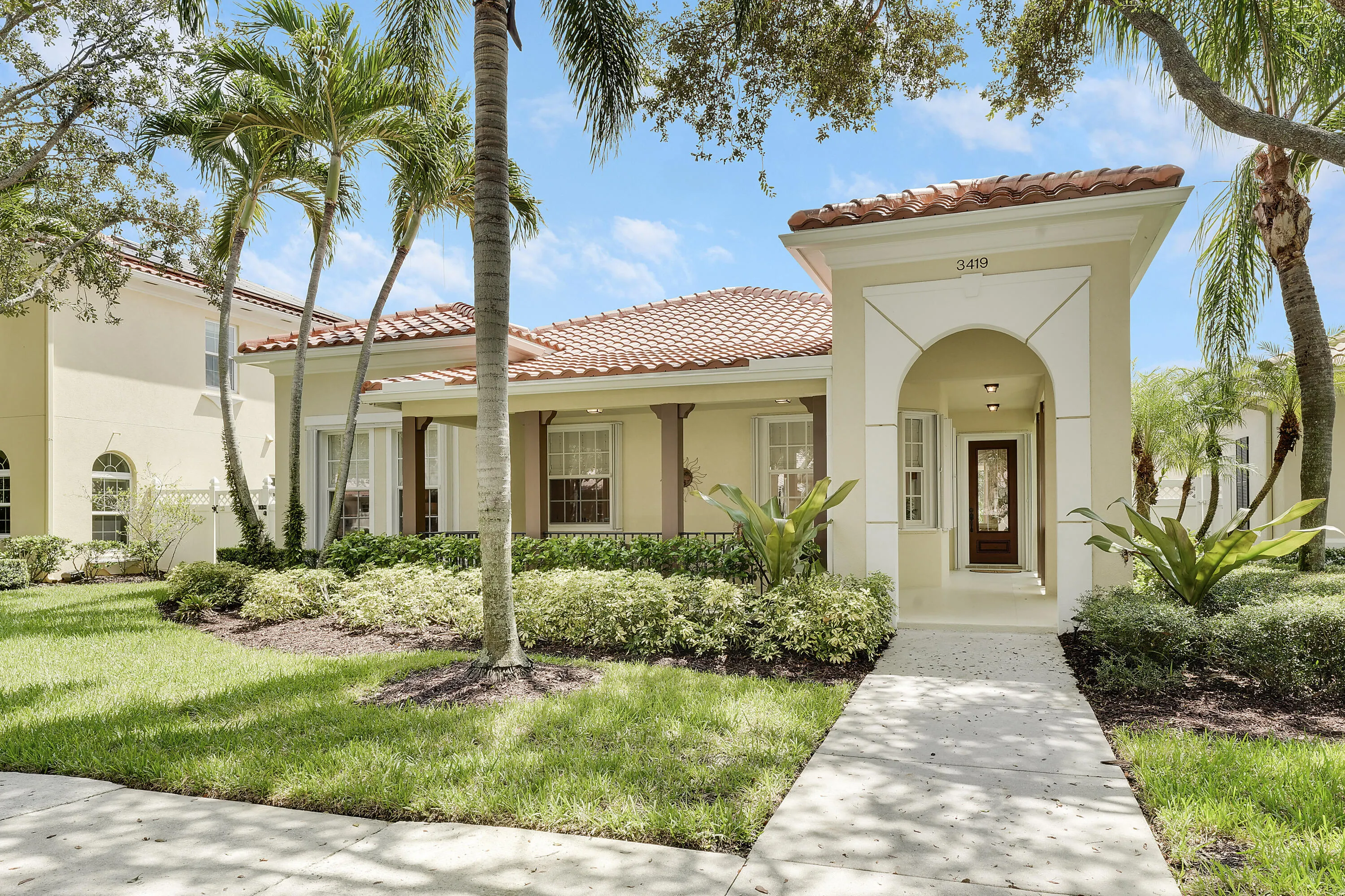3419 Greenway Drive
