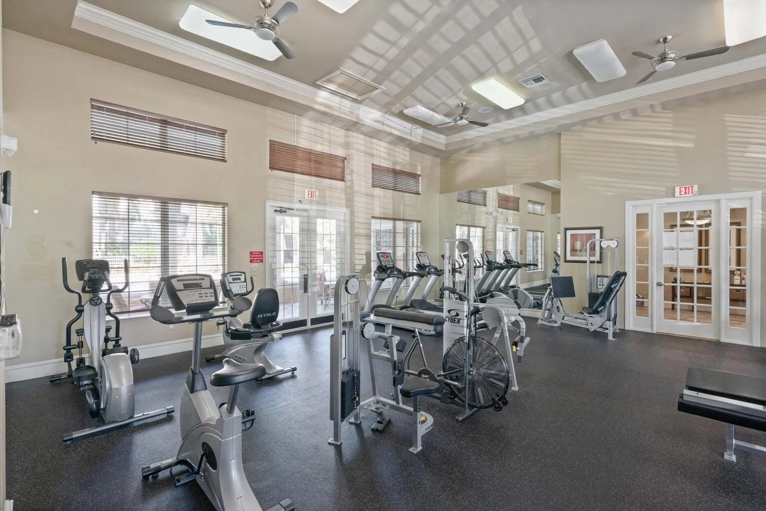 6521 Emerald Dunes Drive, #105
