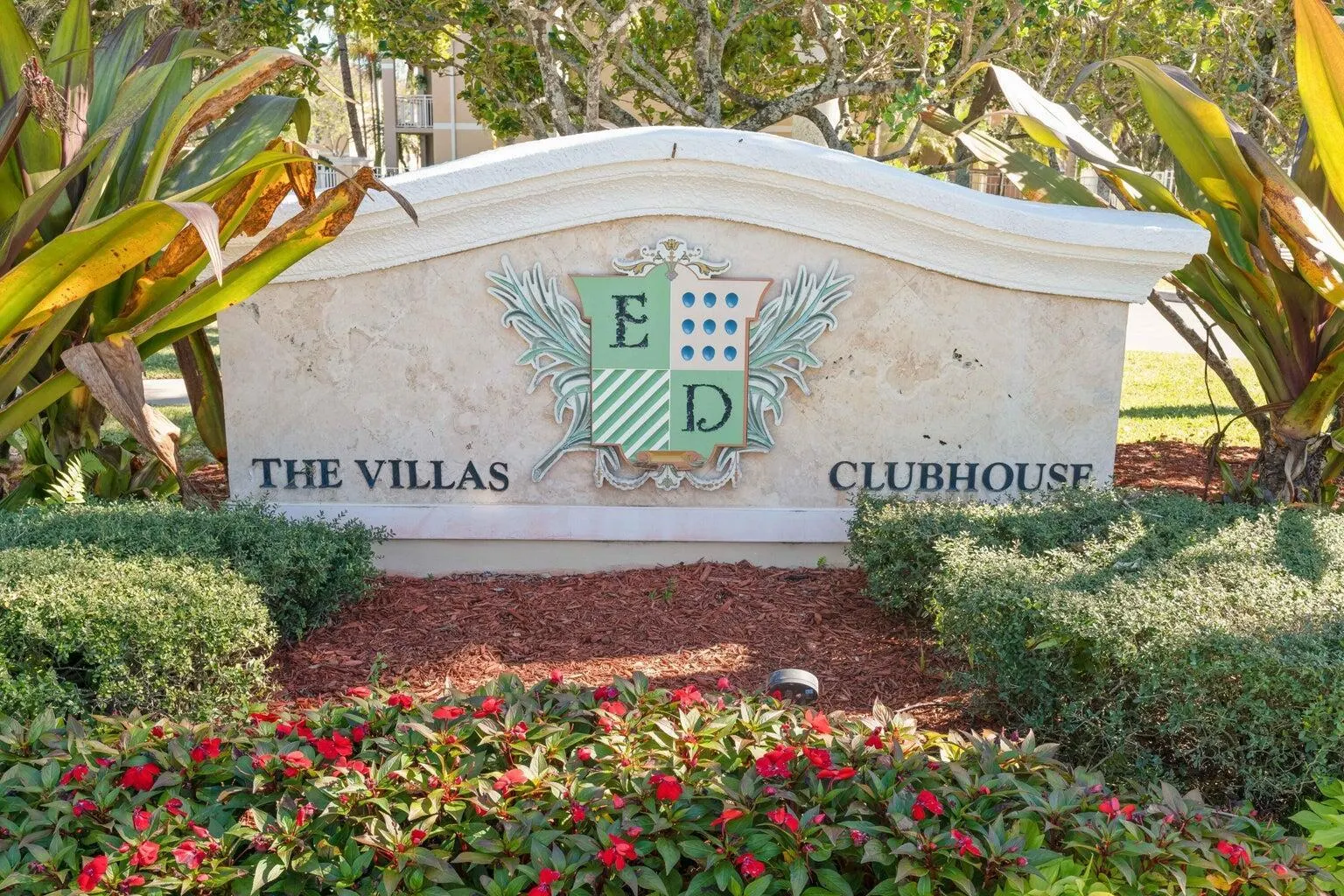 6521 Emerald Dunes Drive, #105