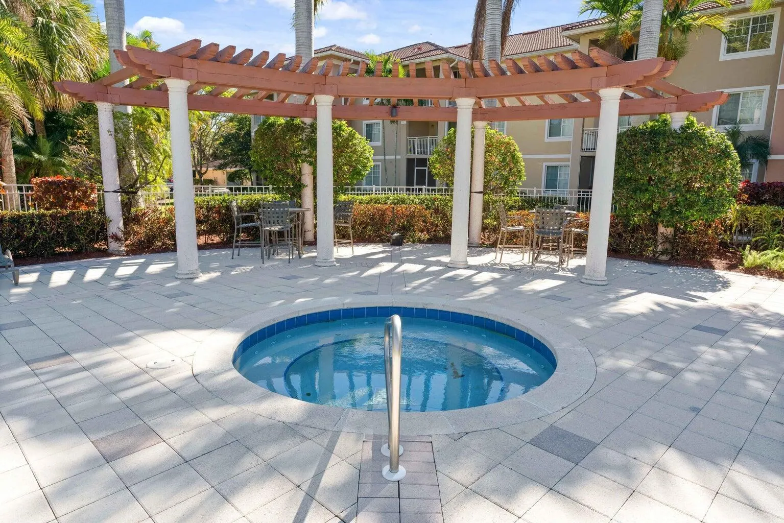 6521 Emerald Dunes Drive, #105