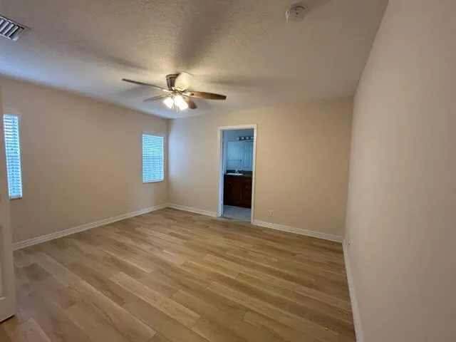 5795 SE Mitzi Lane