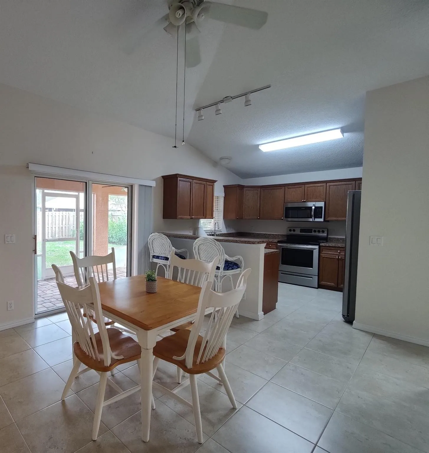 5795 SE Mitzi Lane