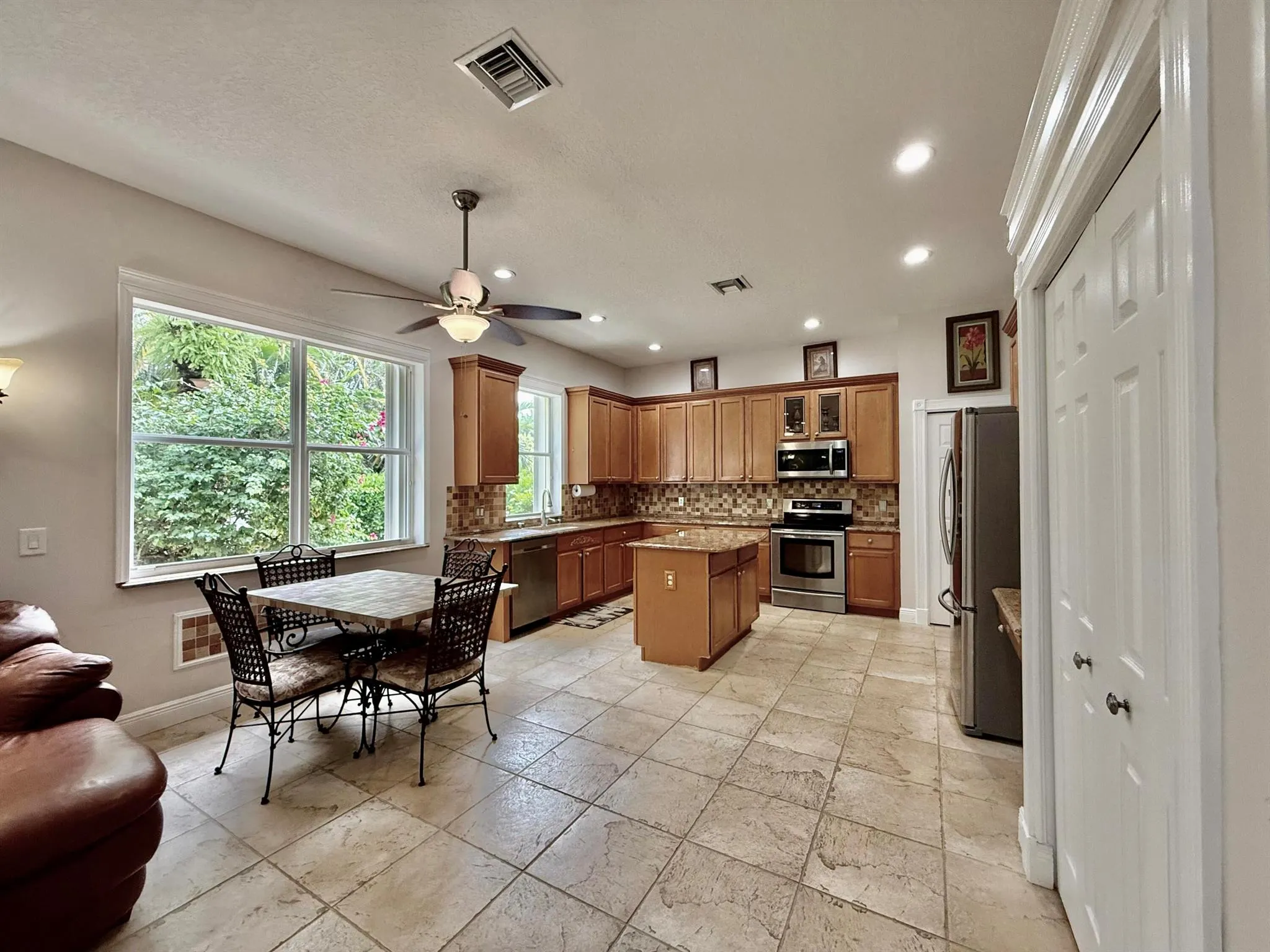 8475 Pine Cay