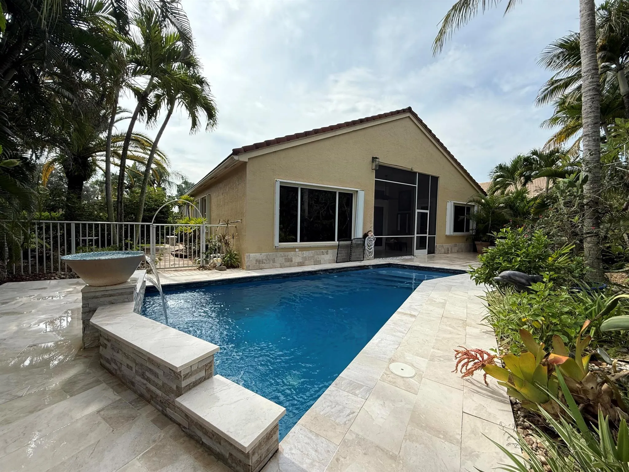 8475 Pine Cay