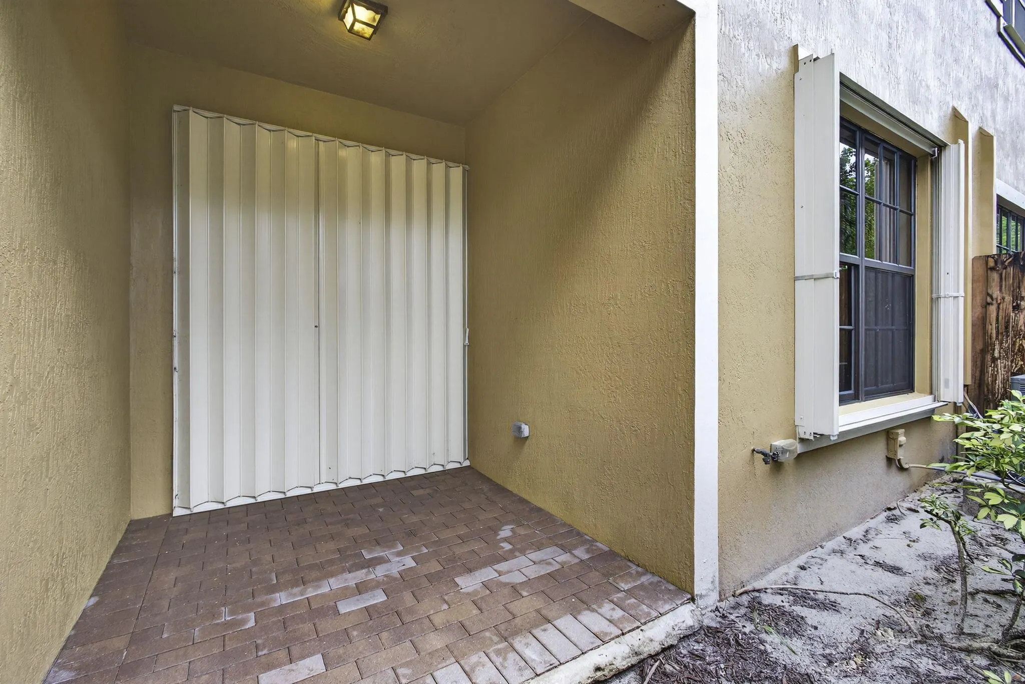 10348 Wellington Parc Drive