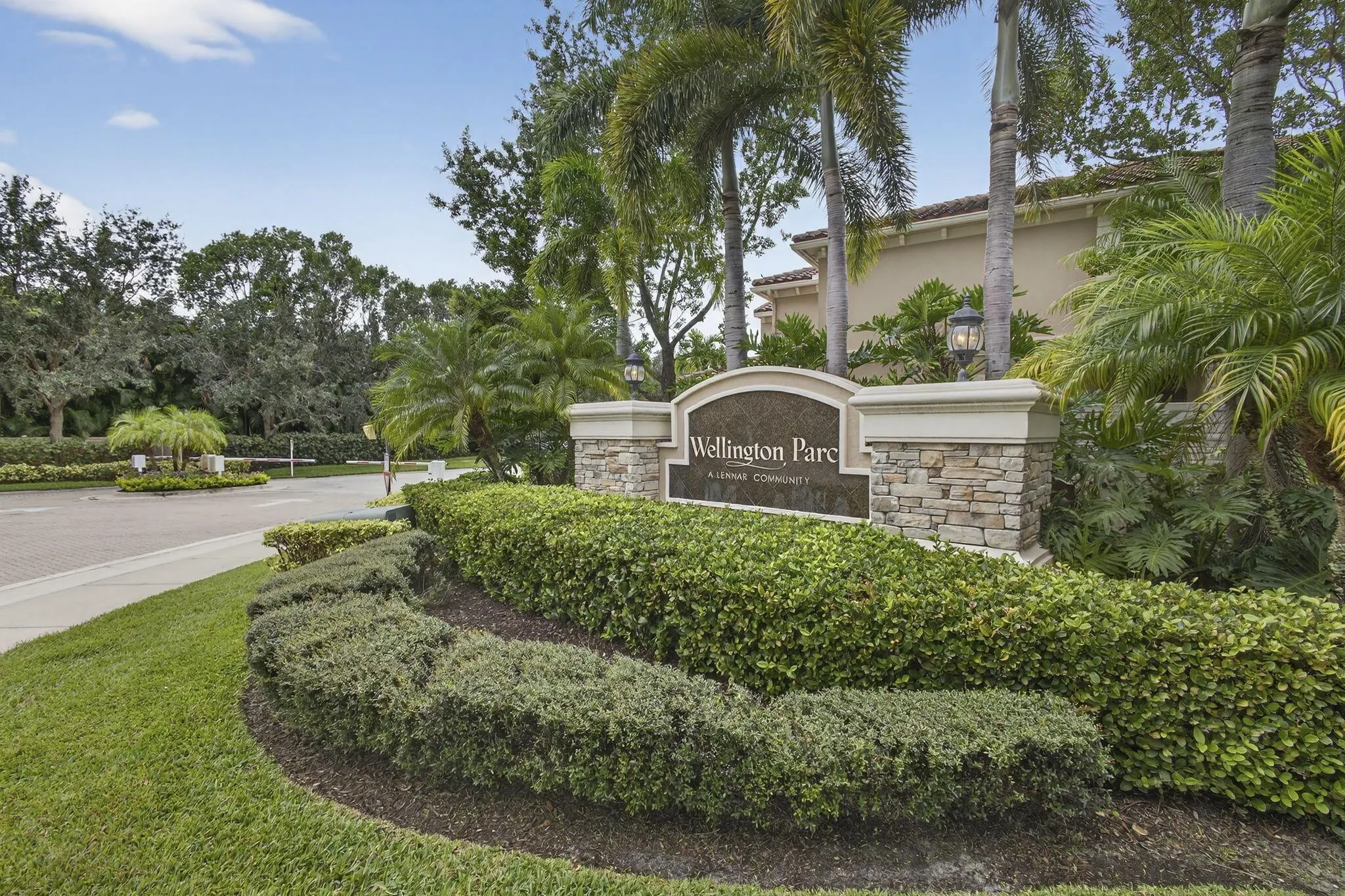 10348 Wellington Parc Drive