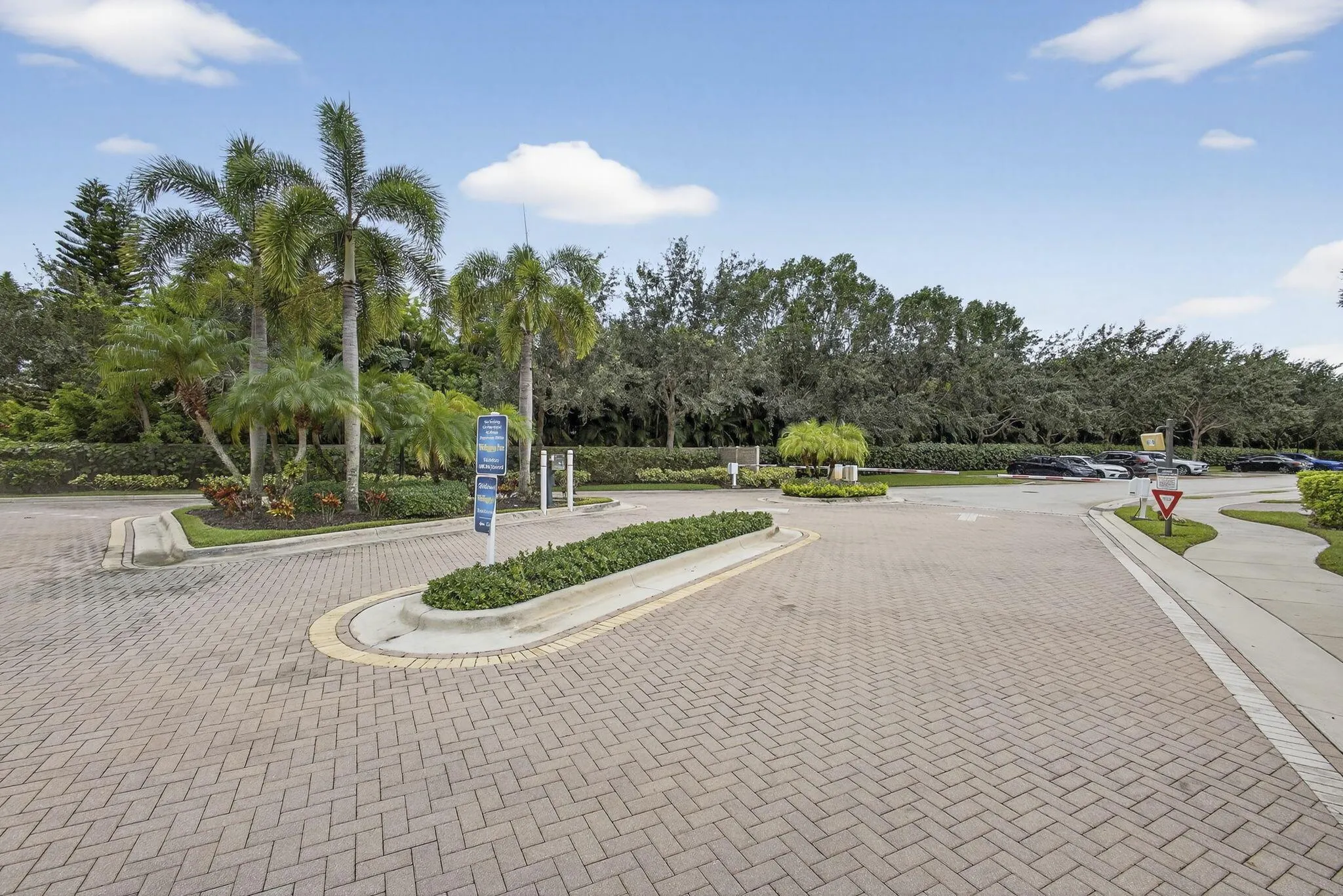 10348 Wellington Parc Drive