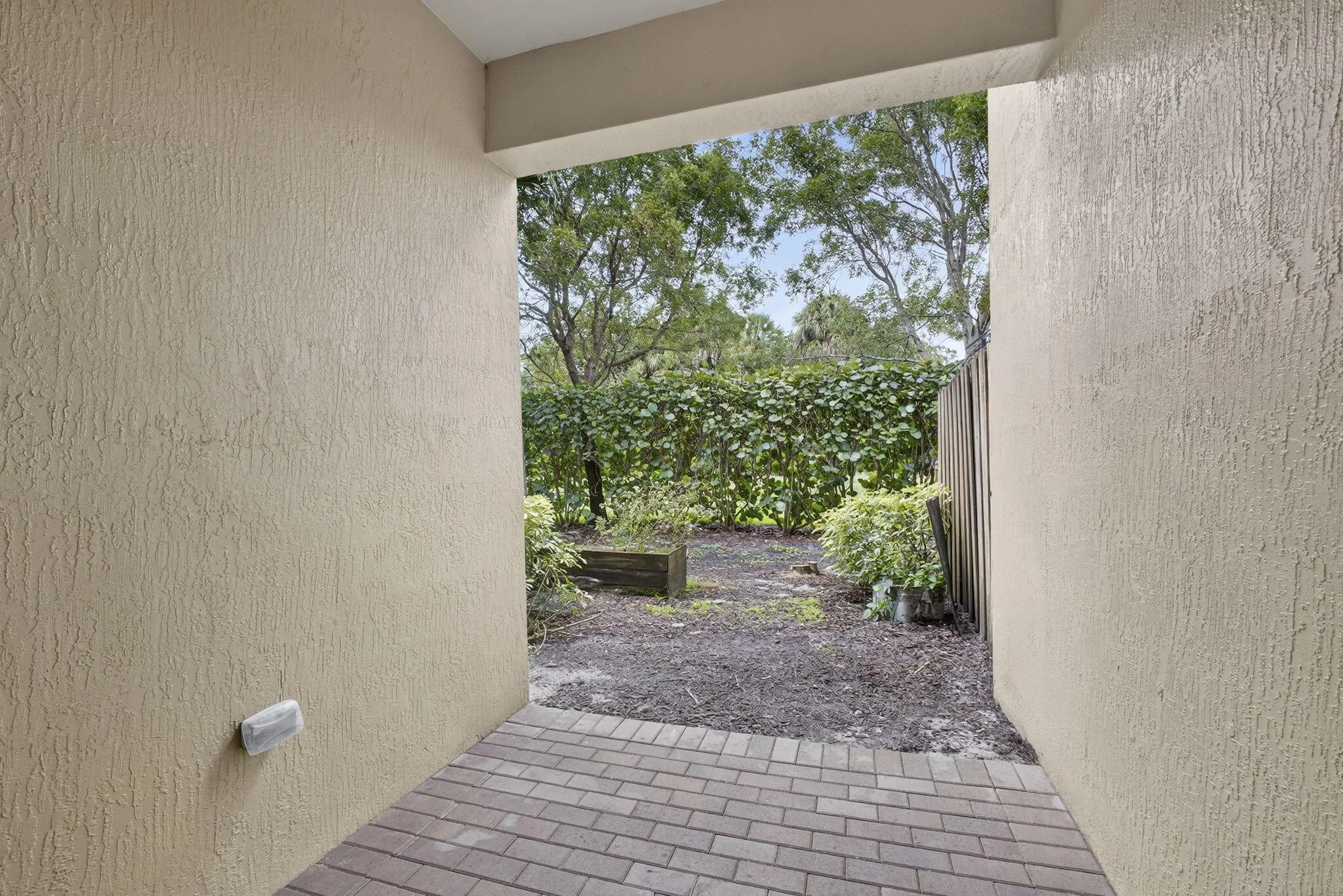 10348 Wellington Parc Drive