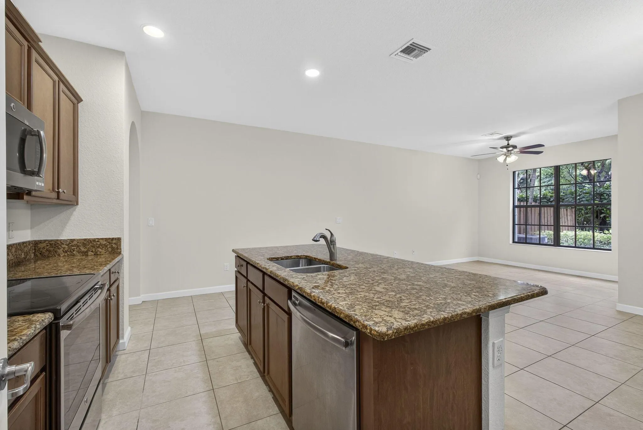 10348 Wellington Parc Drive