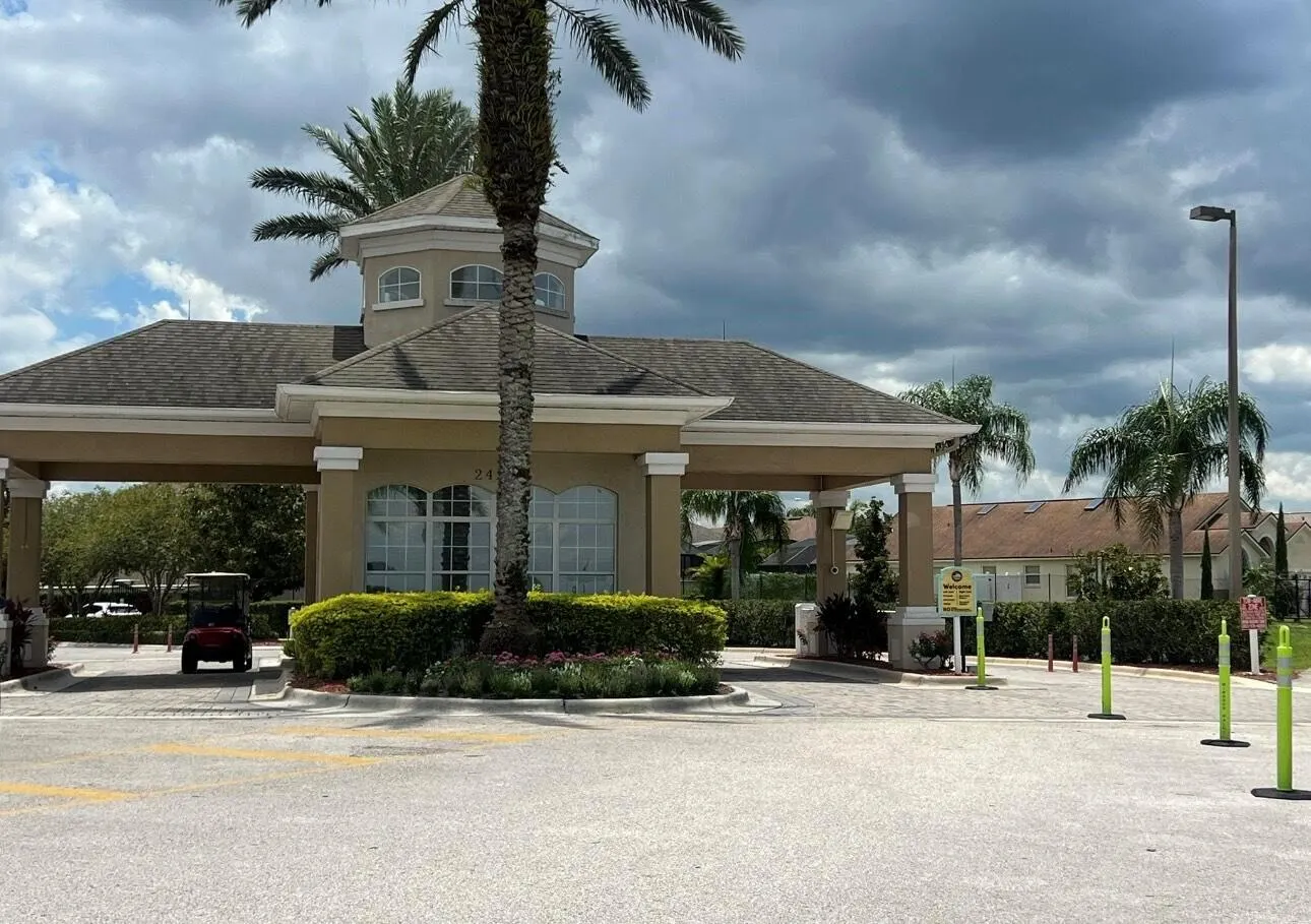 8101 Coconut Palm Way, #102