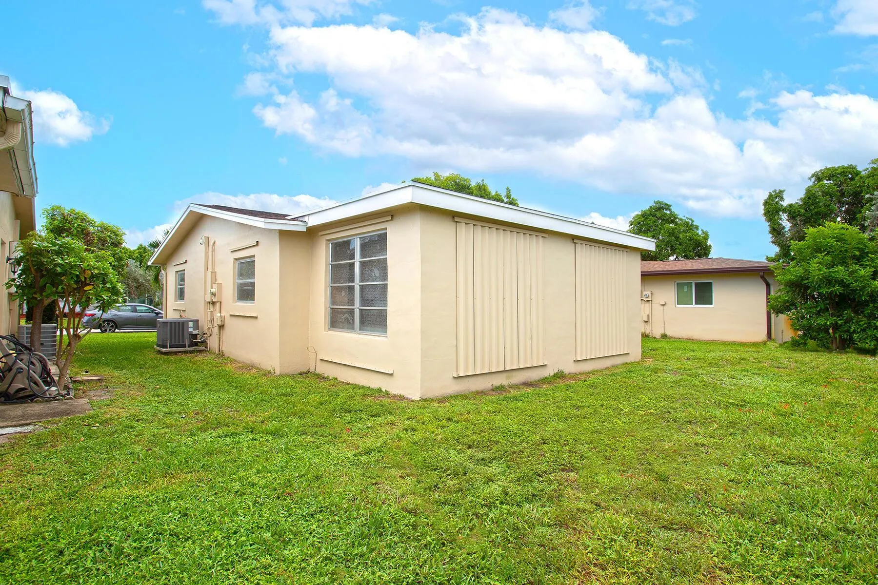 1751 NW 48th Place