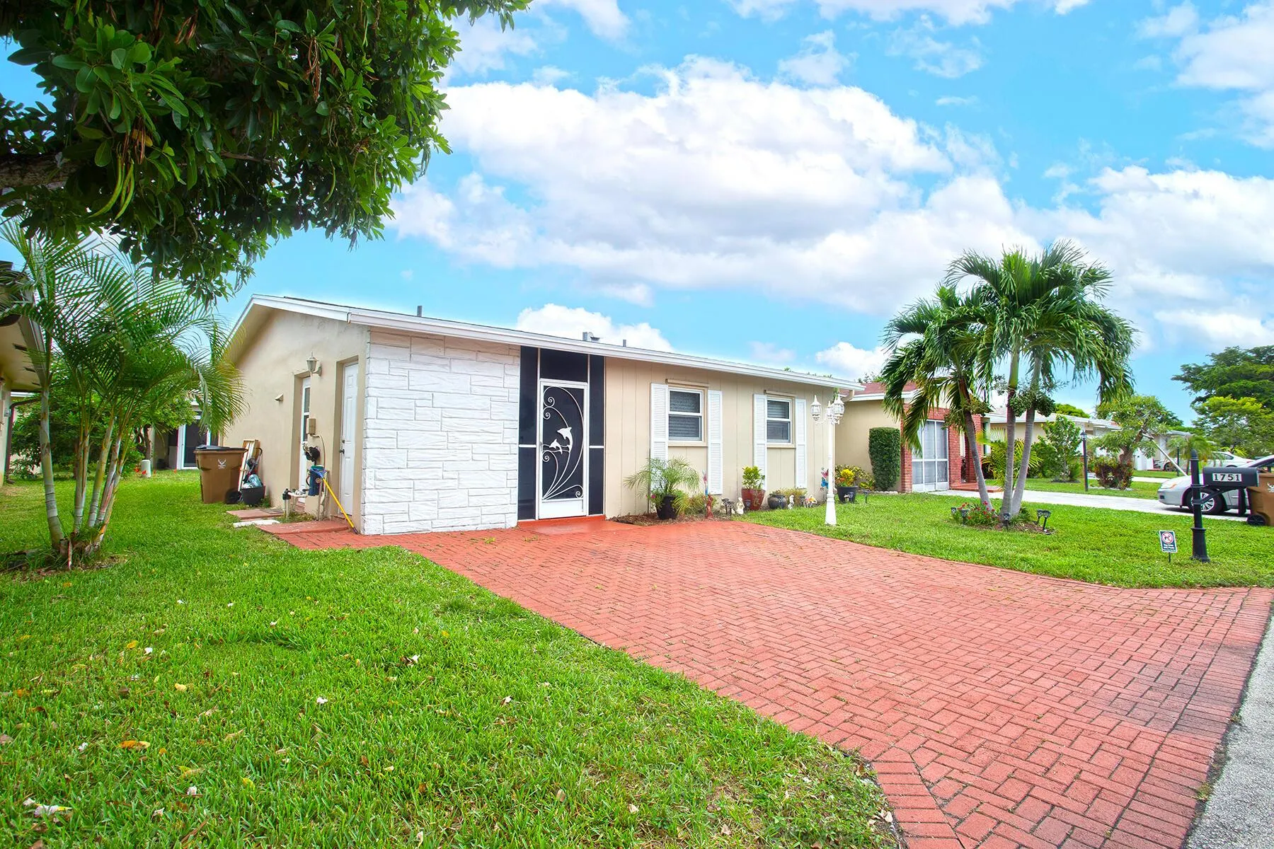 1751 NW 48th Place