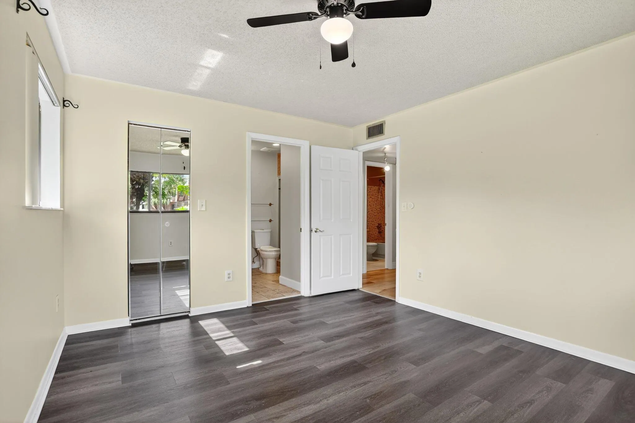 7711 Ashmont Circle, #215