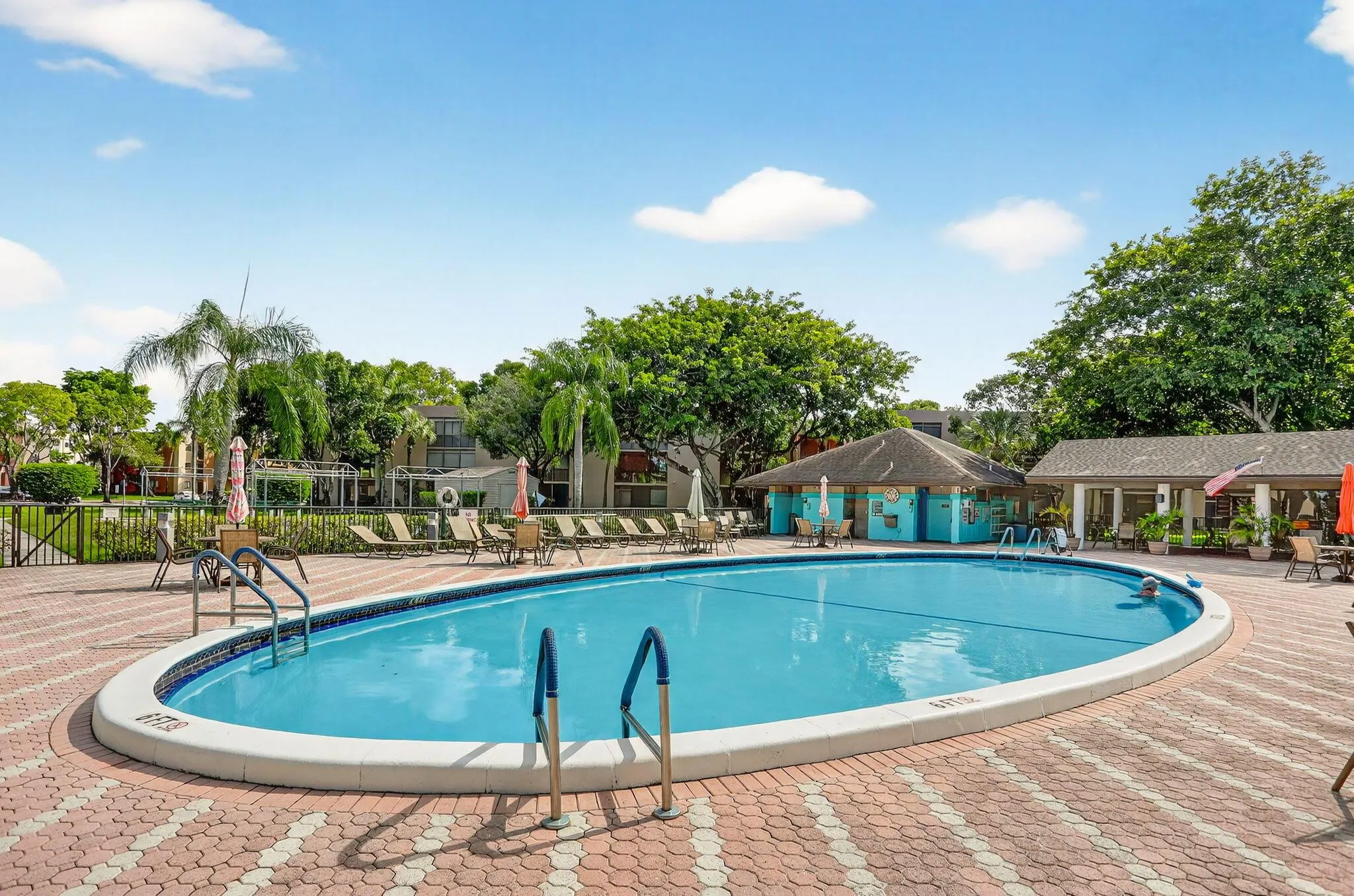 7711 Ashmont Circle, #215