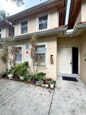 4103 NW 114th Avenue