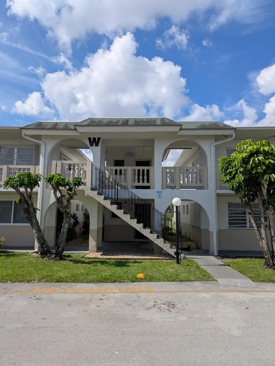20120 NE 2nd Avenue, #W20