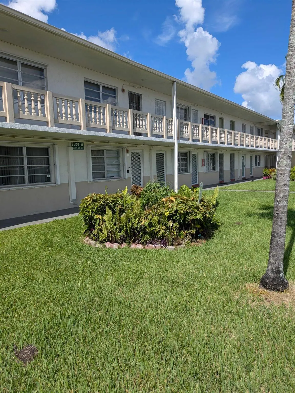 20120 NE 2nd Avenue, #W20