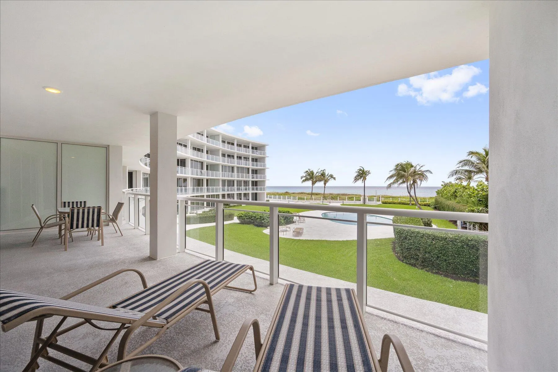 1213 S Ocean Boulevard, #2e