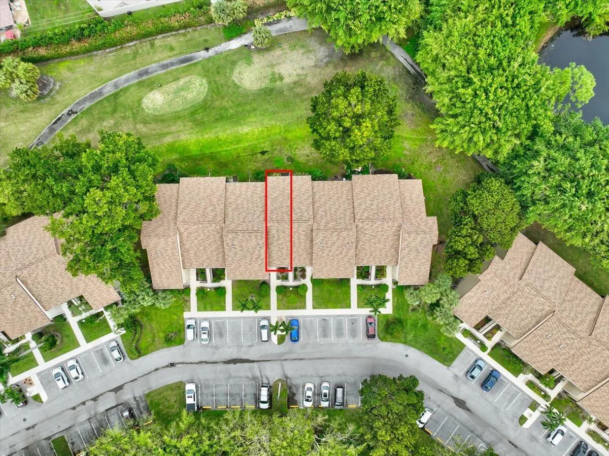 5121 Oak Hill Lane, #423