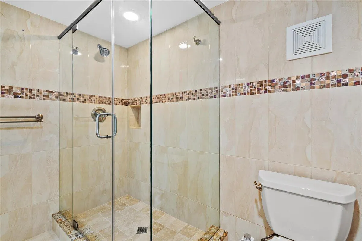 4734 Lucerne Lakes Boulevard E, #302