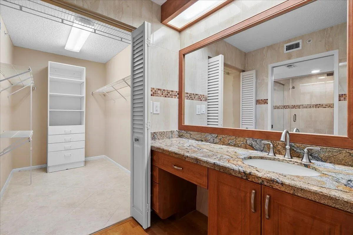 4734 Lucerne Lakes Boulevard E, #302